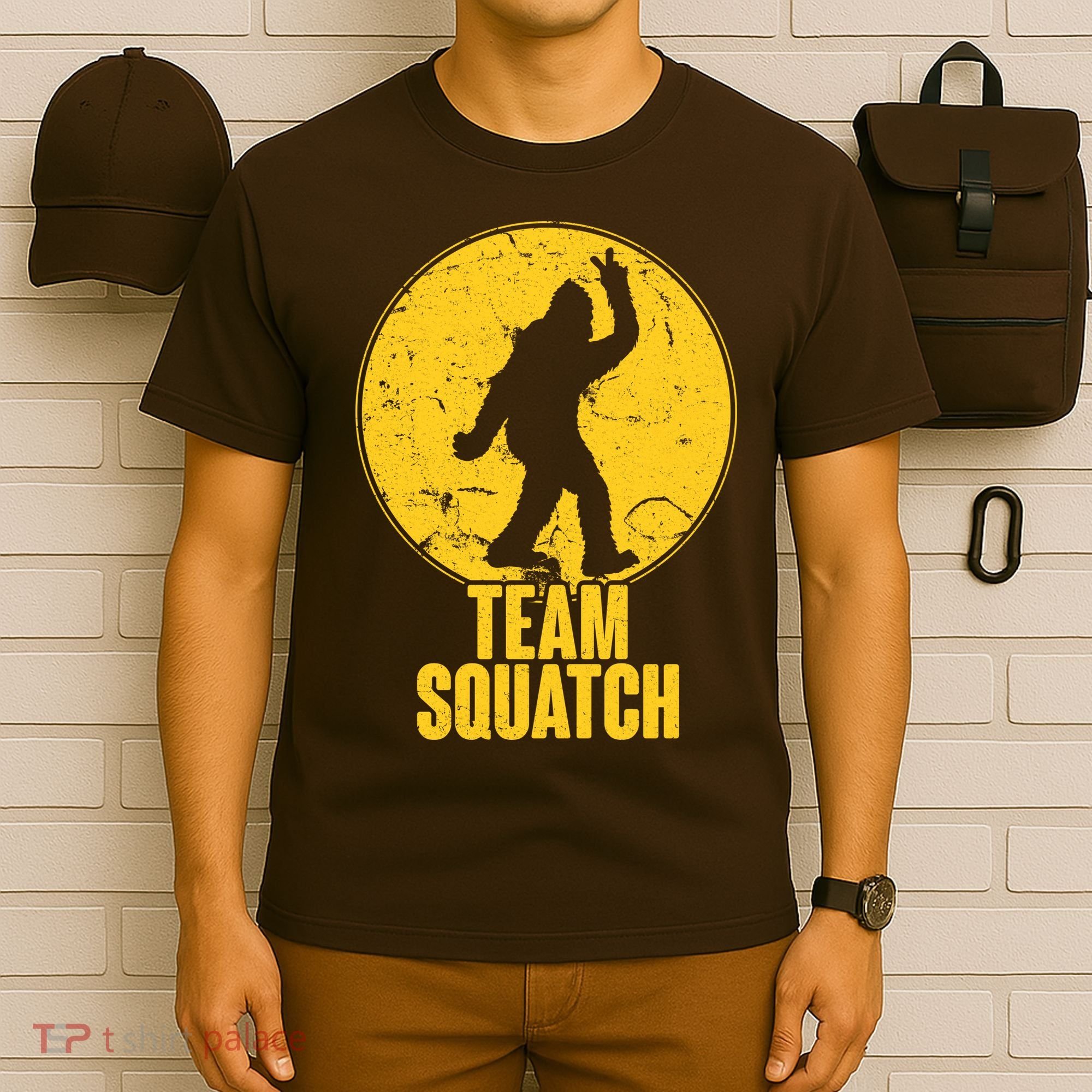 Team Squatch Bigfoot Sasquatch T-Shirt