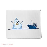 Titanic Free Hugs Funny Gift Titanic Humor Gift Mousepad thumb 0