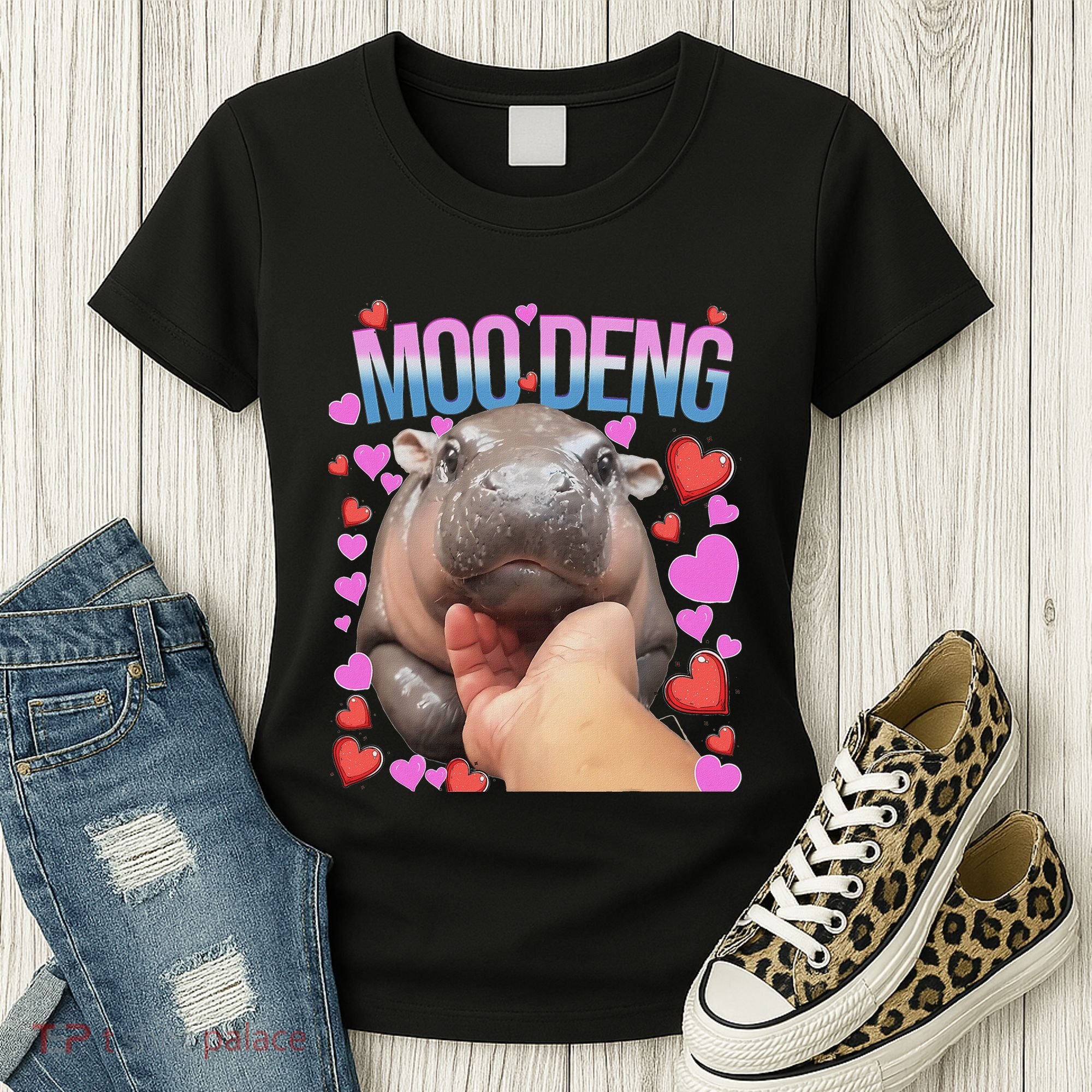The Famous Moo Deng Pygmy Baby Hippo Moo Deng Cute Moodeng Women's T-Shirt