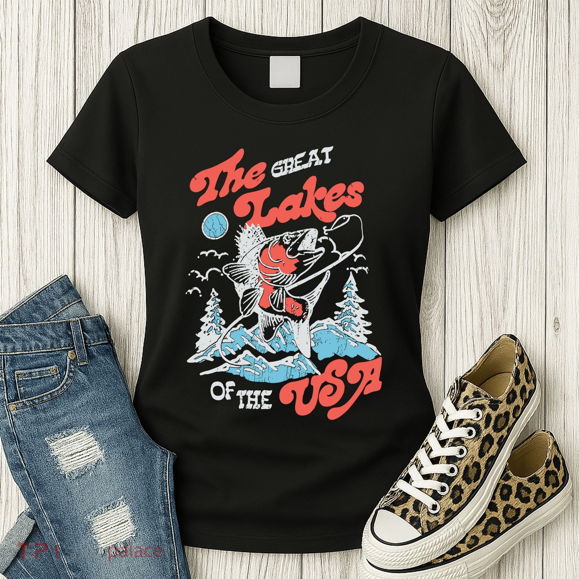 The Great Lakes Retro Inspired Graphic Women's T-Shirt