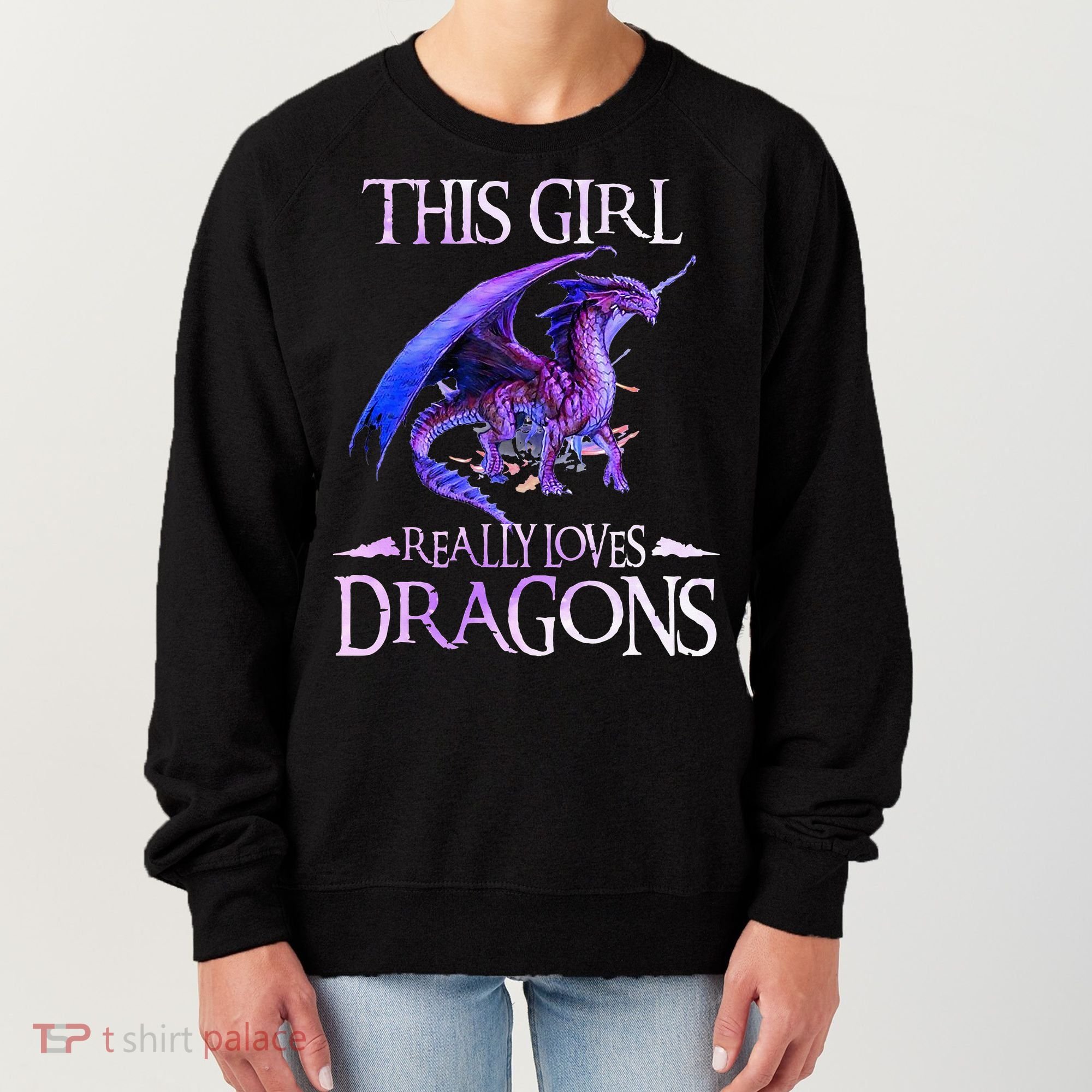 This Girl Really Loves Dragons Dragon Lover Women's Sweatshirt
