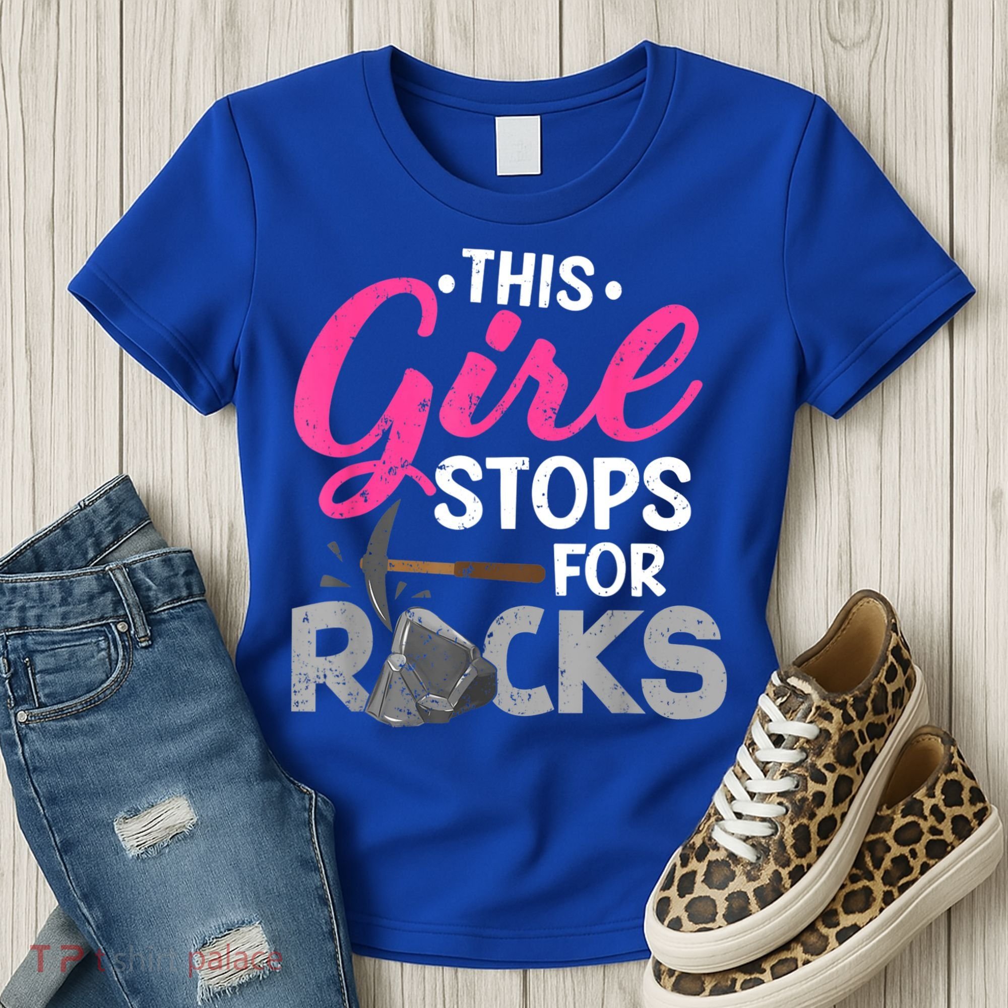 This Girl Stops For Rocks Rock Collector Geode Hunter Women's T-Shirt