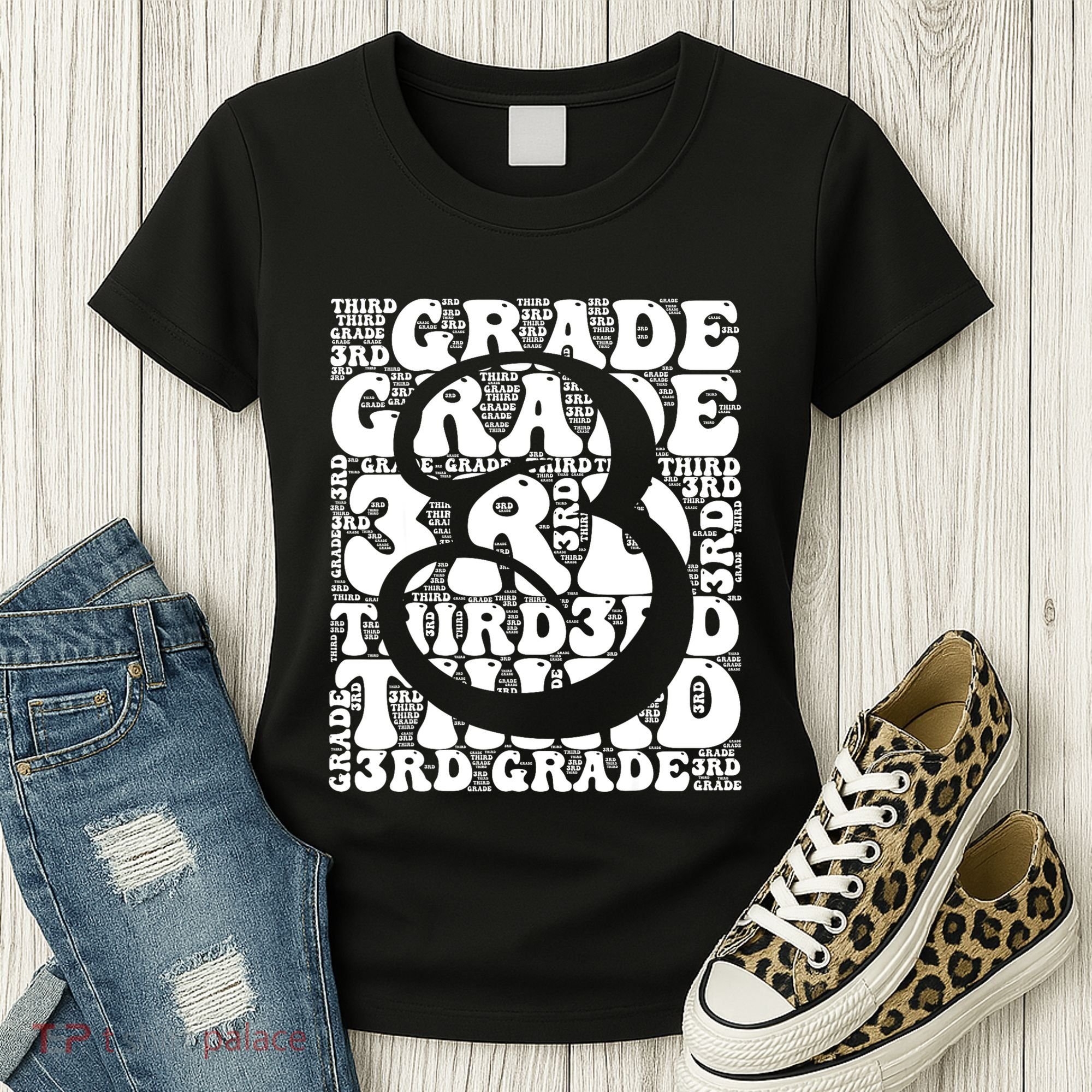 Typography Groovy Third Grade Teacher Back To School Women's T-Shirt