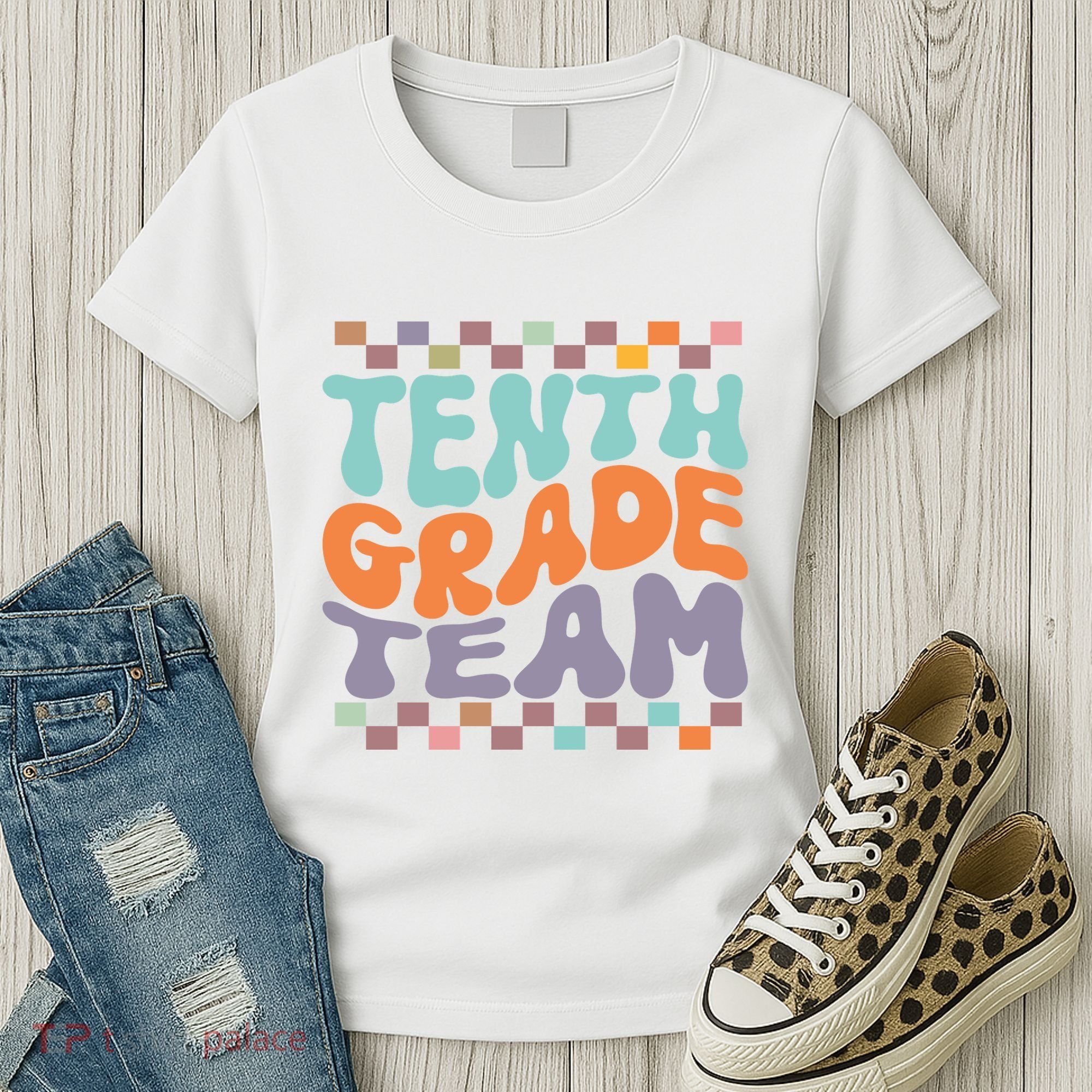 Tenth Grade TeamTeacher Student Back To School 10th Grade Gift Women's T-Shirt