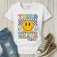 Third Grade Vibes Retro Smile Back To School 3rd Grade Team Women's T-Shirt thumb 3