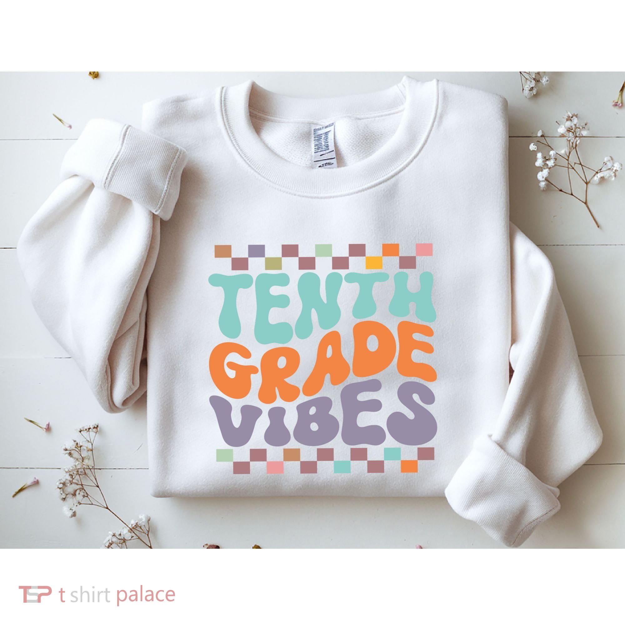 Tenth Grade Vibes Retro Groovy 10th Grade Back To School Sweatshirt