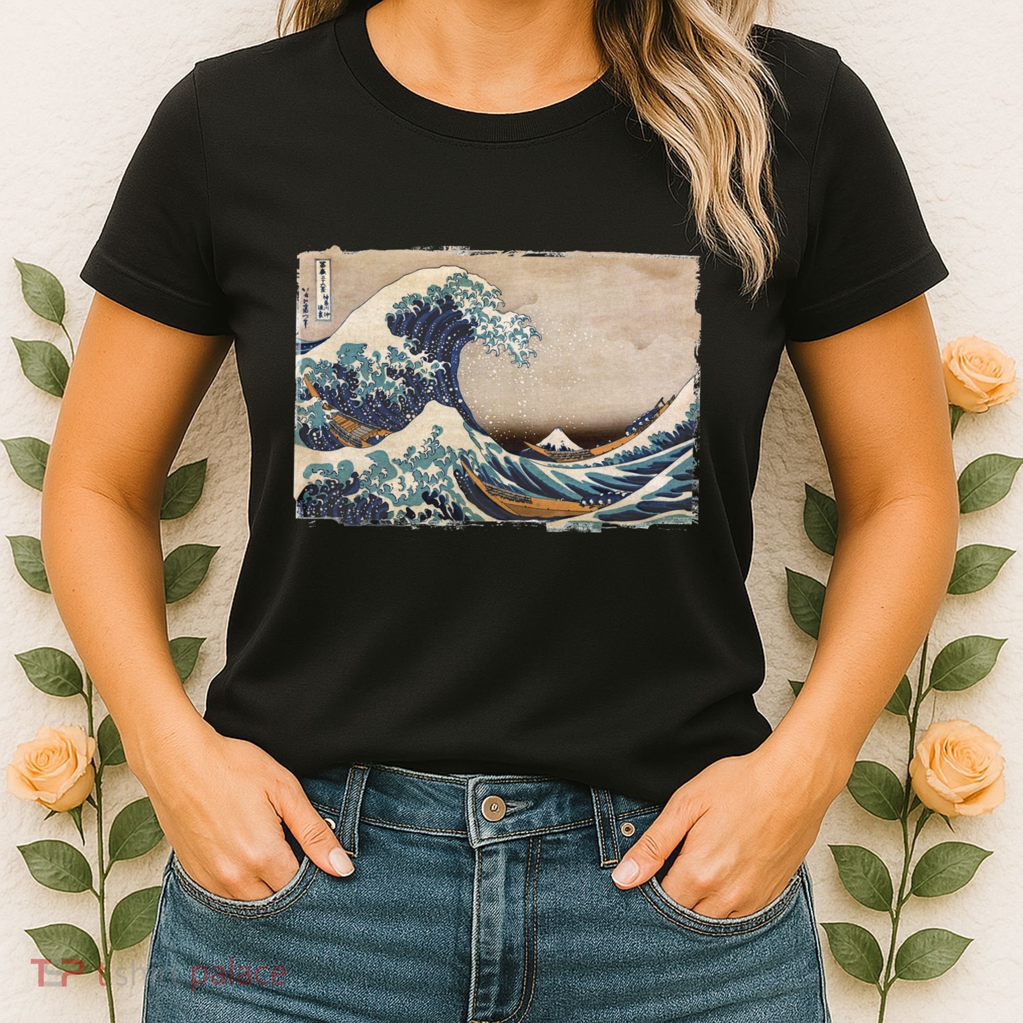The Great Wave Off Kanagawa Women's T-Shirt