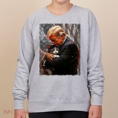 Trump Hugging An Orange Cat 2024 Make Cats Safe Again Women's Sweatshirt