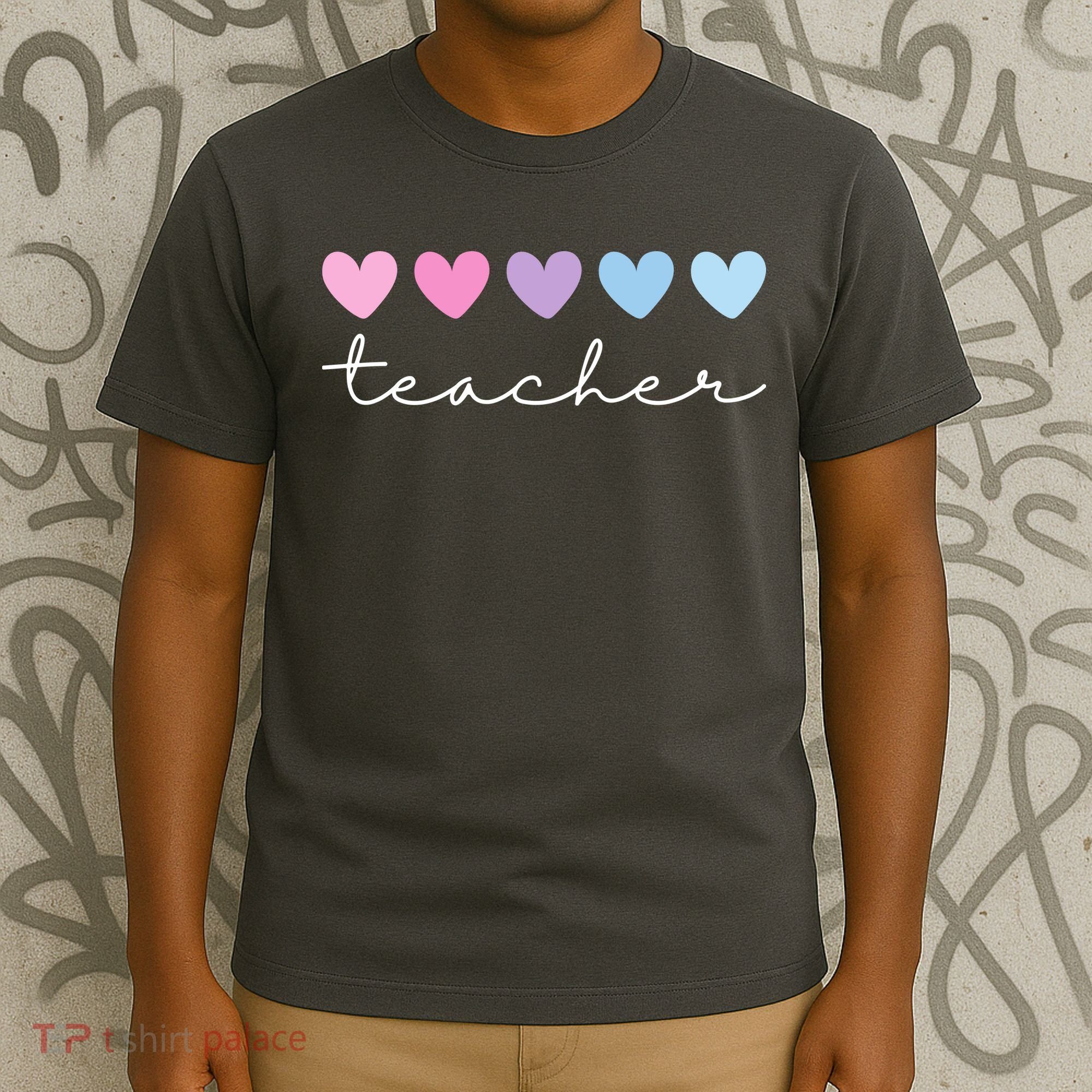 Teacher Hearts Cute Gift T-Shirt