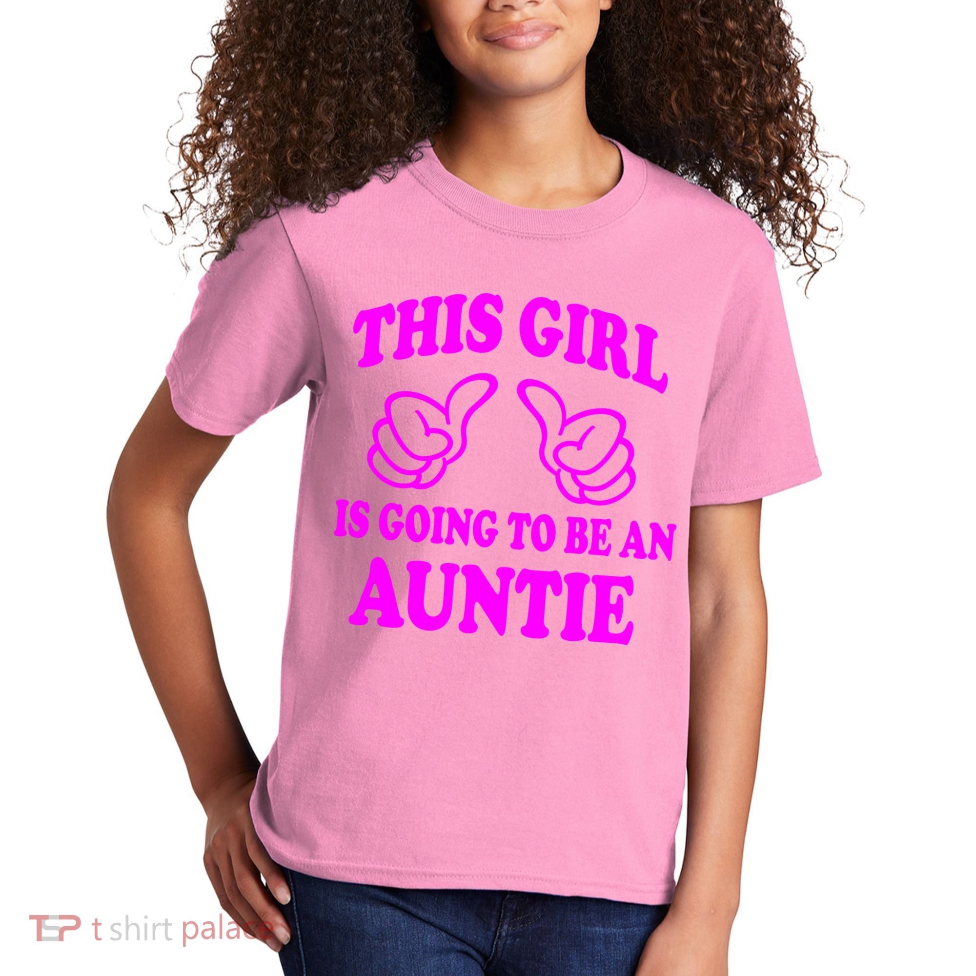 This Girl Is Going To Be An Auntie Kids T-Shirt