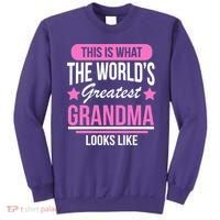 This Is What The Worlds Greatest Grandma Looks Like Sweatshirt thumb 0