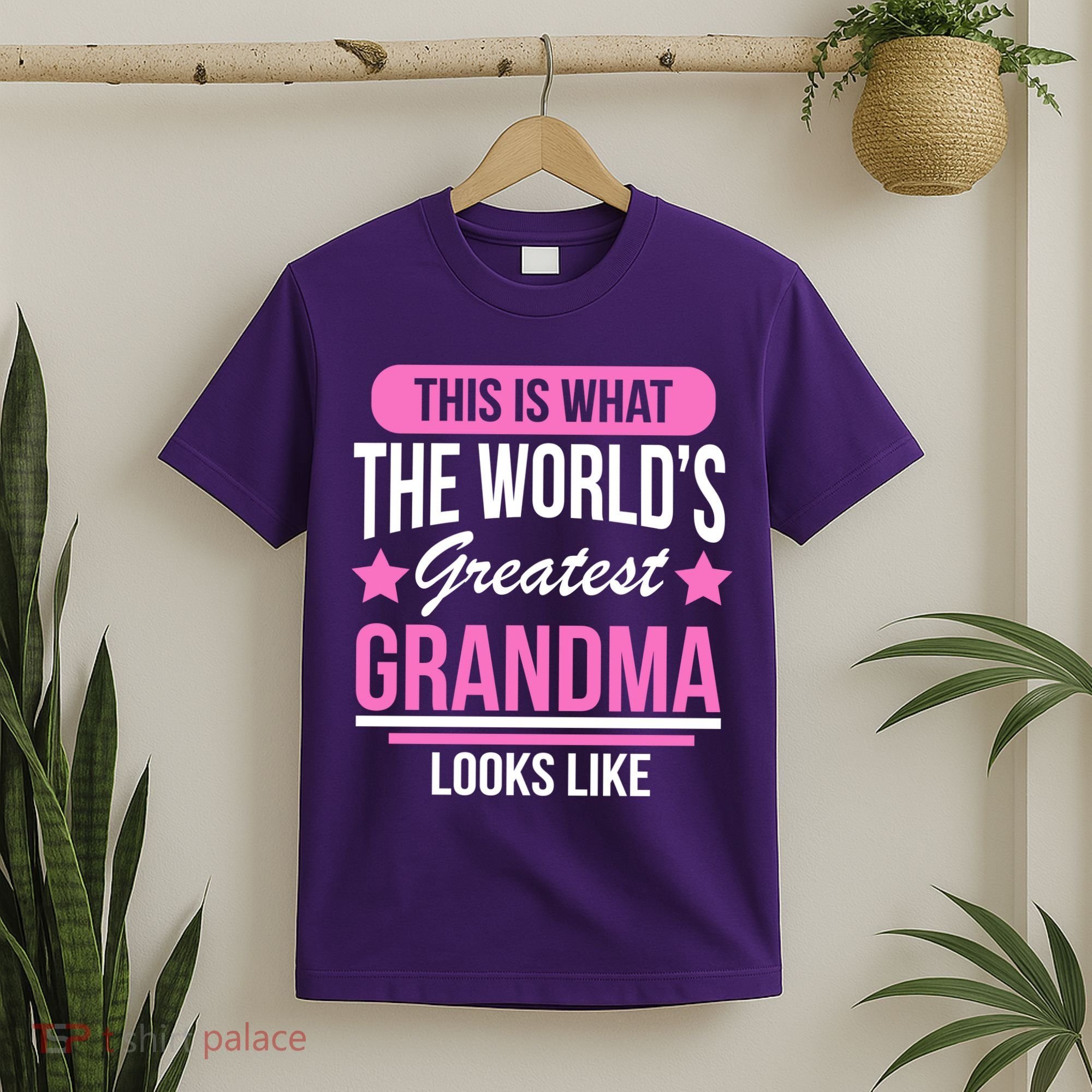 This Is What The Worlds Greatest Grandma Looks Like T-Shirt