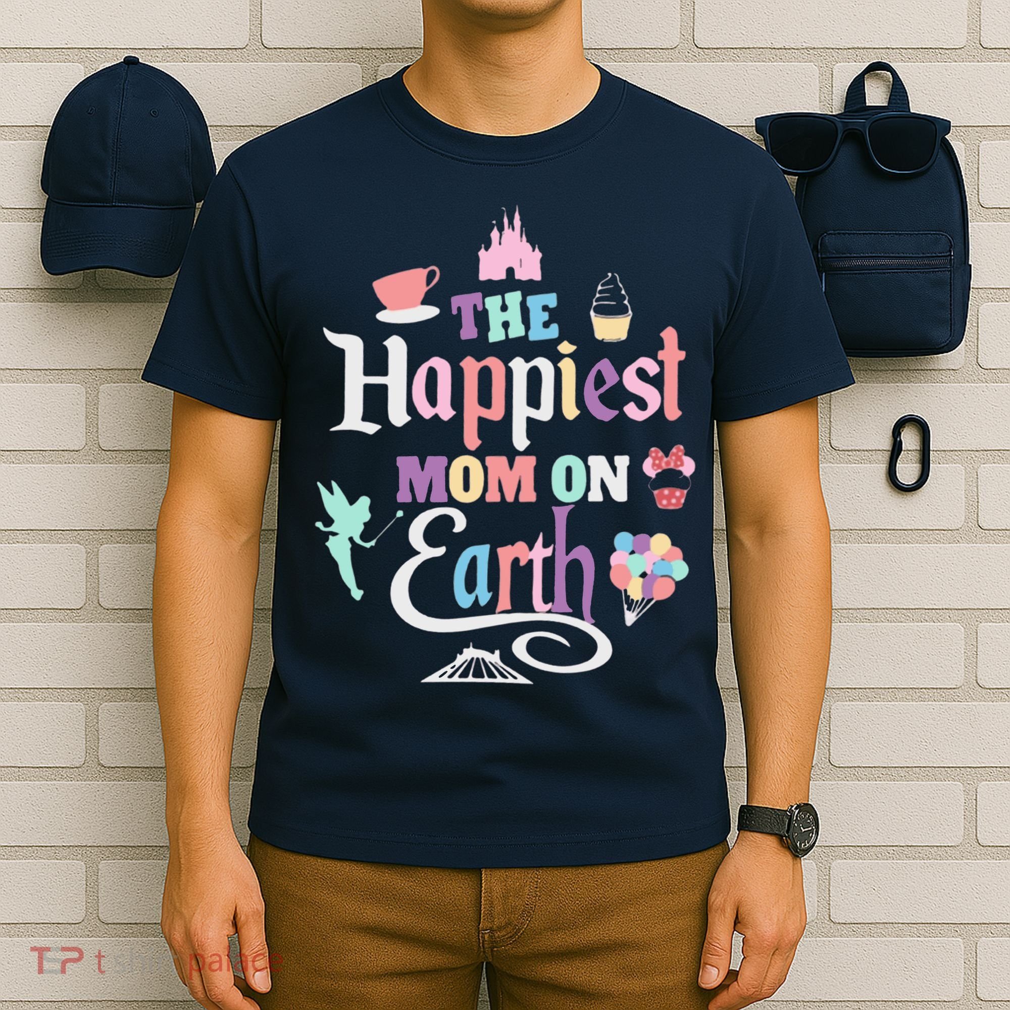The Happiest Mom On Earth World Family Trip Vacation T-Shirt