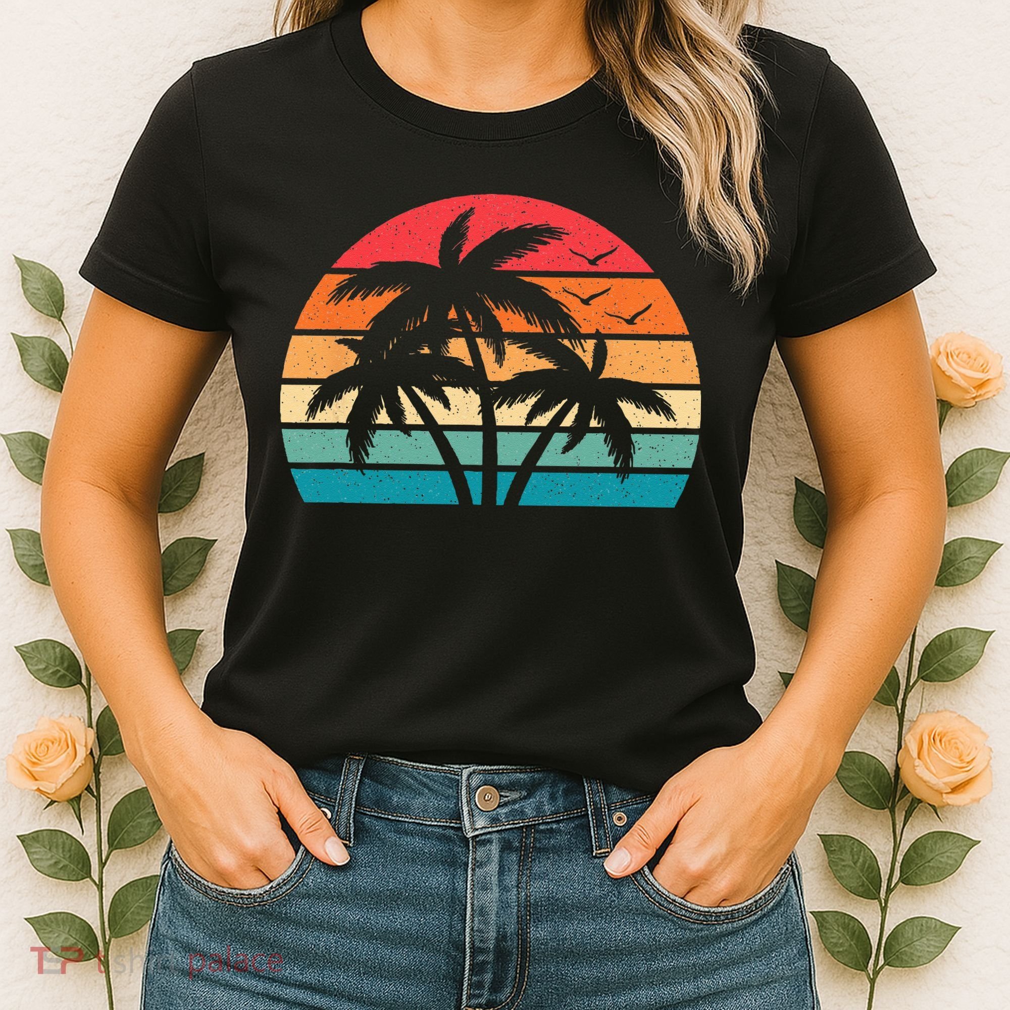 Tropical Hawaiian Retro Palm Tree Sunset Hawaii Beach Women's T-Shirt