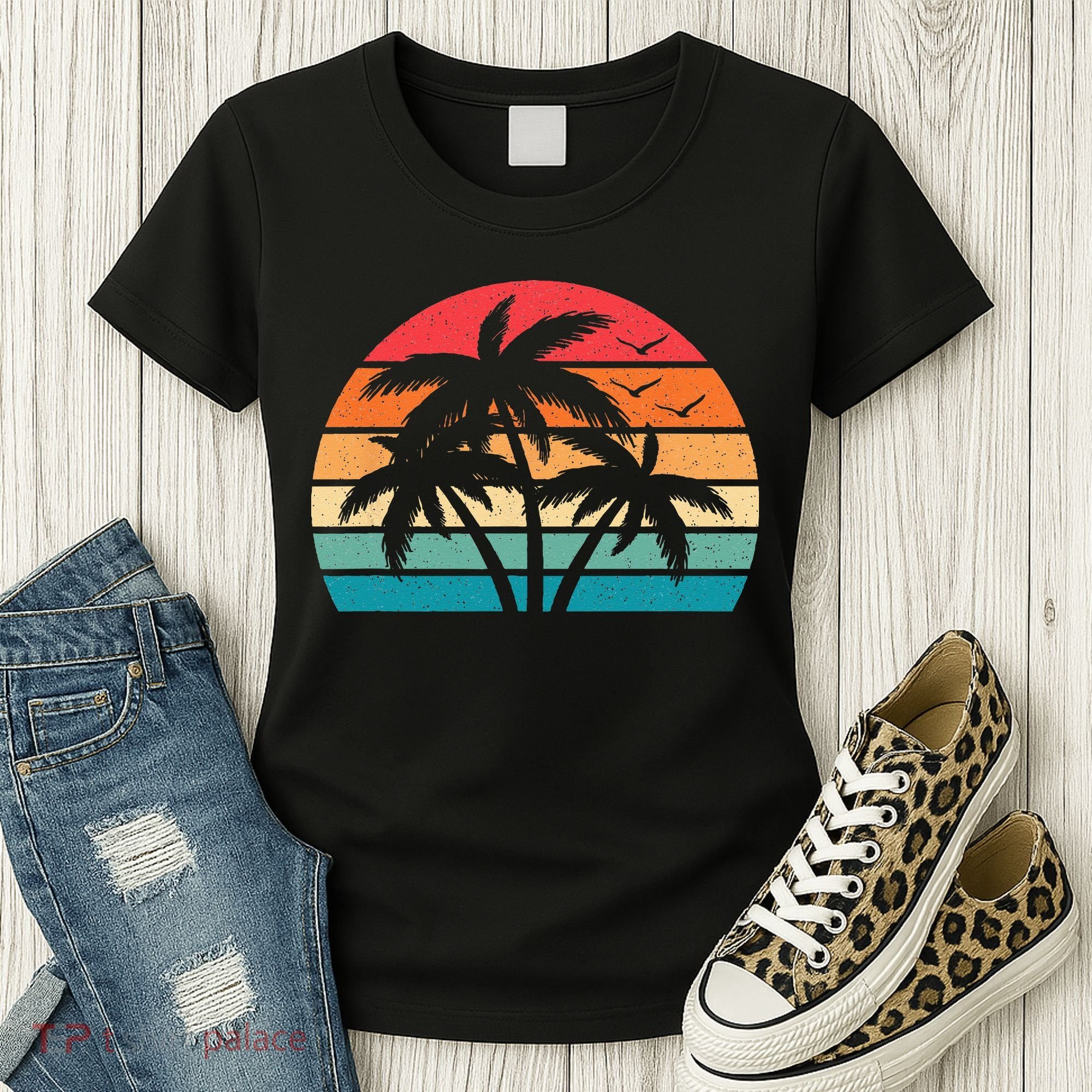 Tropical Hawaiian Retro Palm Tree Sunset Hawaii Beach Women's T-Shirt