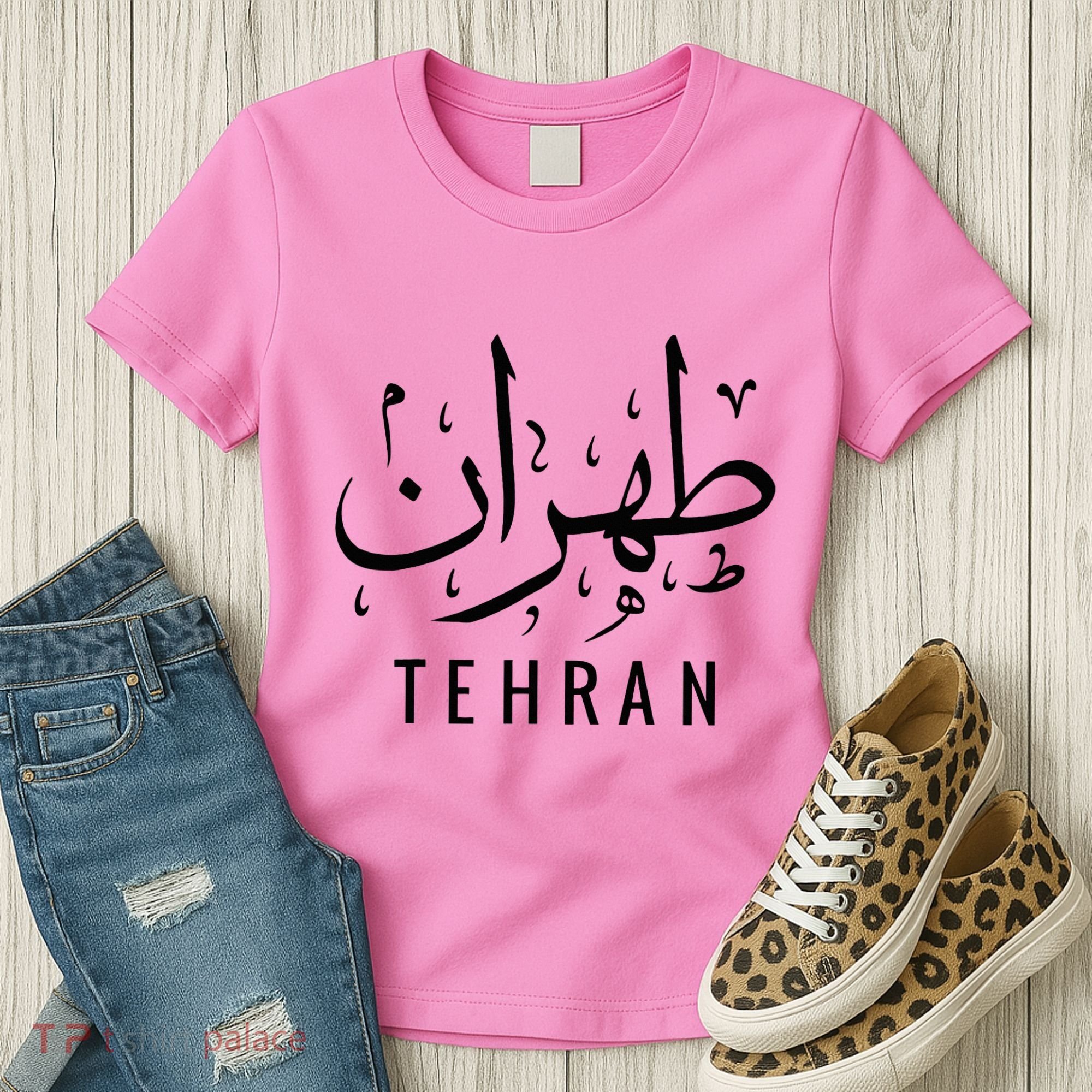 Tehran Iran Persian Calligraphy Farsi Iranian Women's T-Shirt