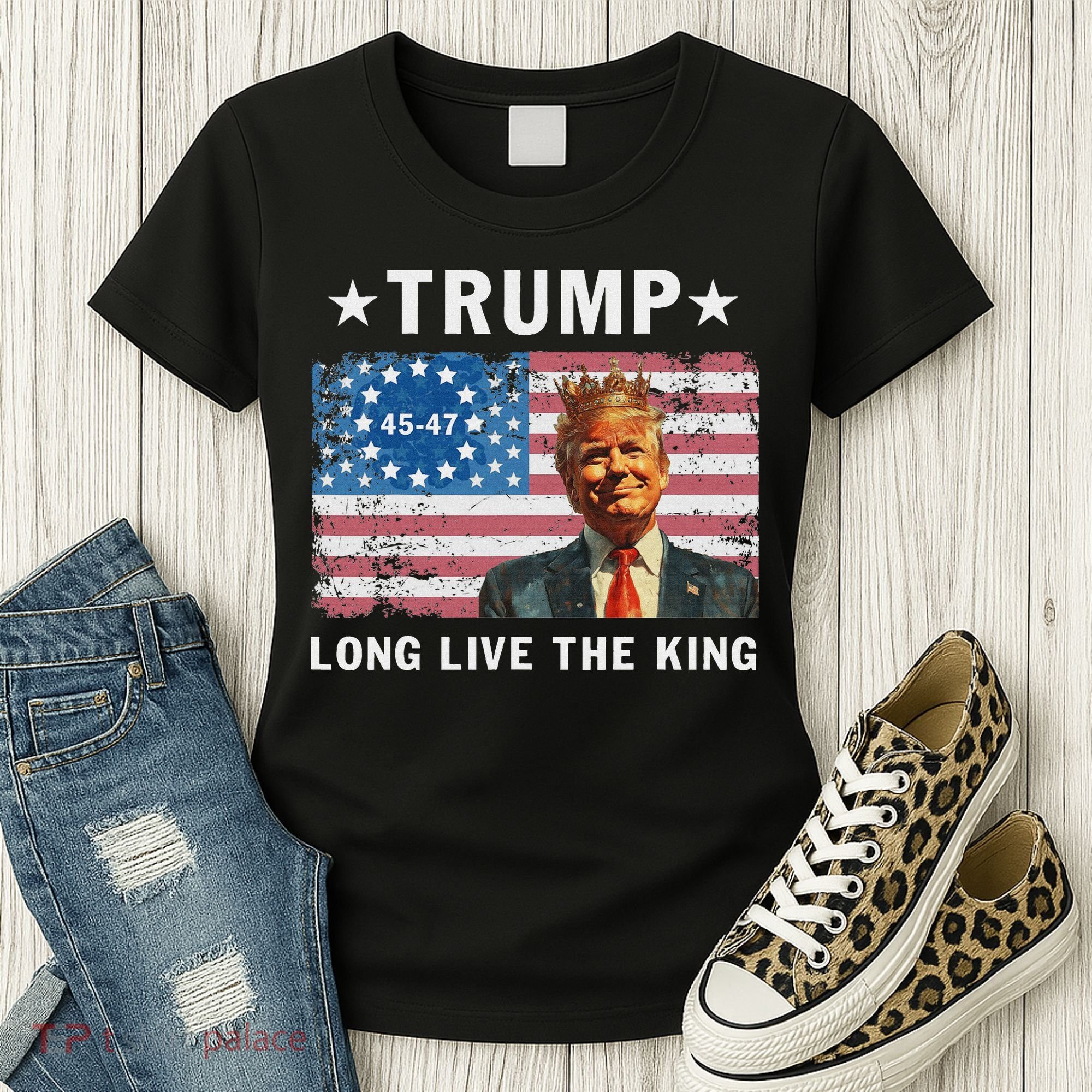 Trump Long Live The King Women's T-Shirt