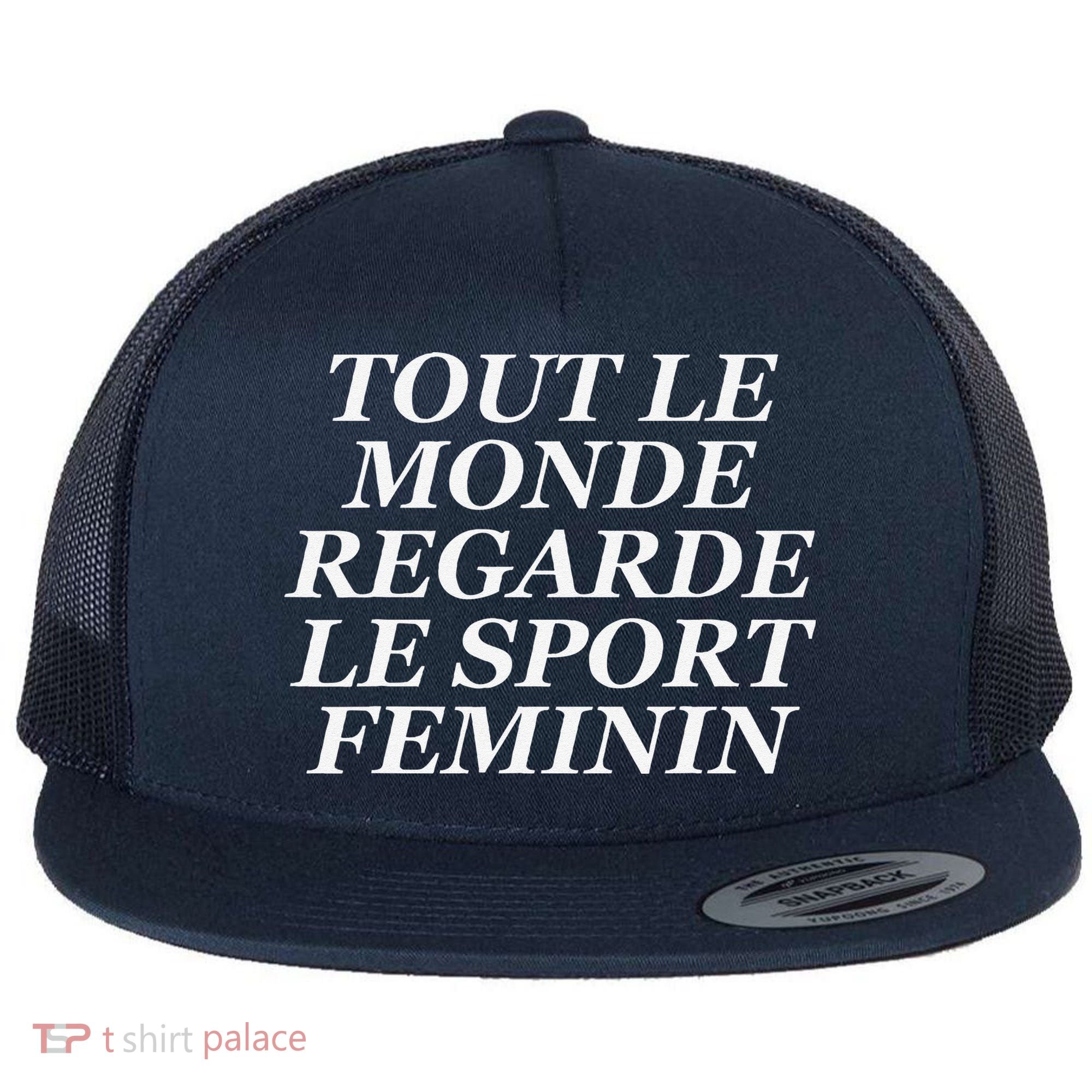 Tout Le Monde Regarde Le Sport Feminin Flat Bill Trucker Hat