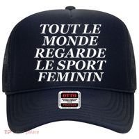 Tout Le Monde Regarde Le Sport Feminin Hat thumb 0