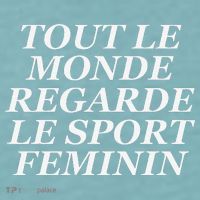 Tout Le Monde Regarde Le Sport Feminin Sueded Cloud Jersey T-Shirt thumb 2