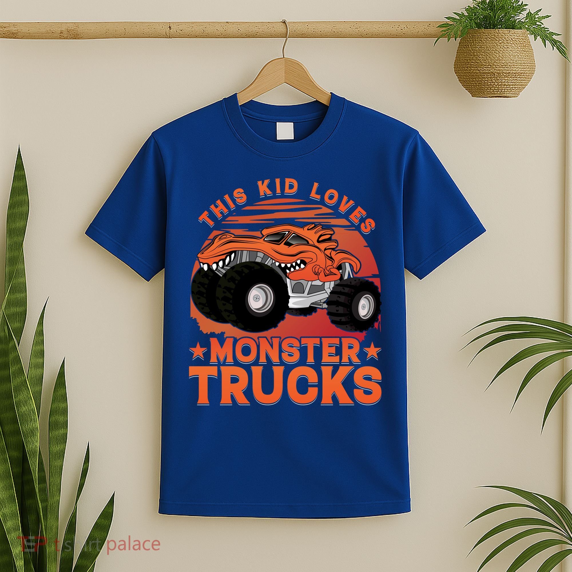 This Loves Monster Trucks Cute Gift T-Shirt