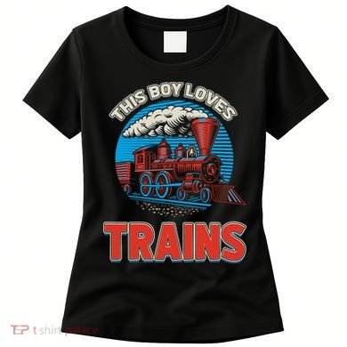 This  loves trains locomotives and wagon! boys train Women's T-Shirt