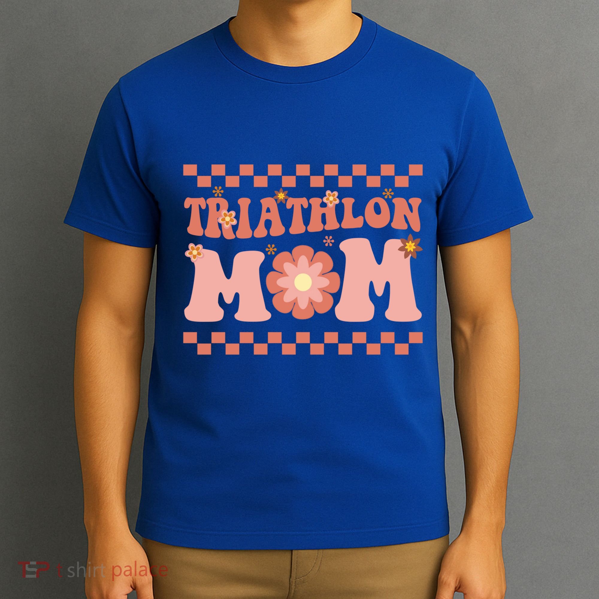 Triathlon Mom Swim Bike Run Triathlete Mama Gift Cute Gift T-Shirt