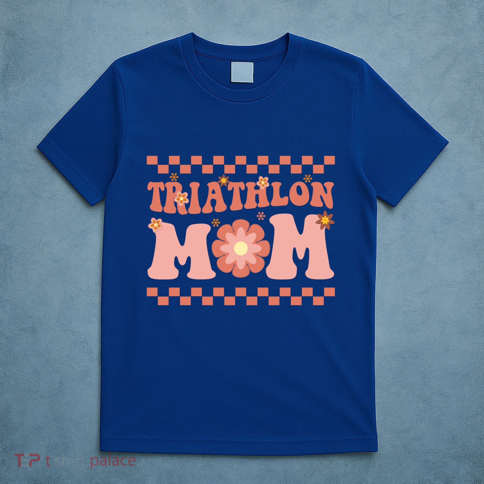 Triathlon Mom Swim Bike Run Triathlete Mama Gift Cute Gift T-Shirt