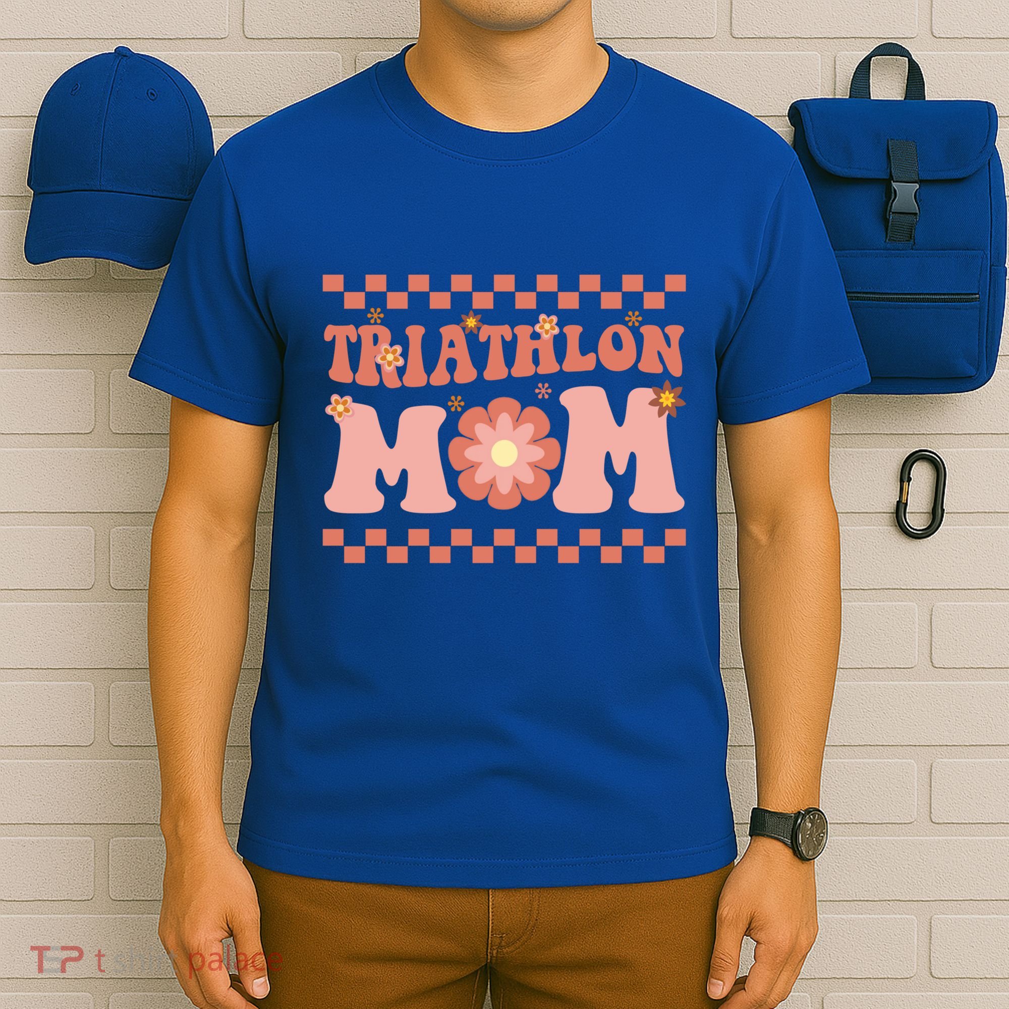 Triathlon Mom Swim Bike Run Triathlete Mama Gift Cute Gift T-Shirt