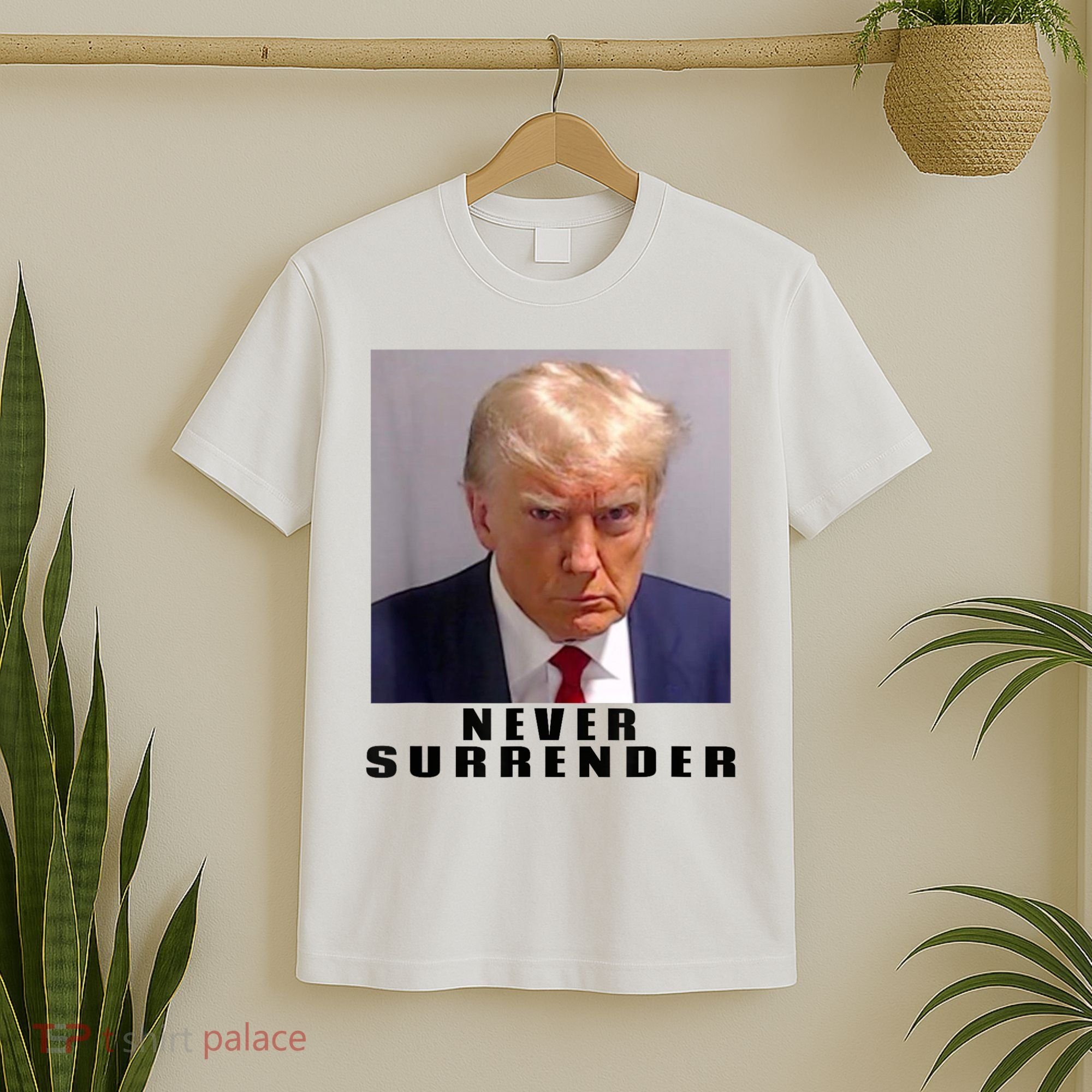 Trump never surrender Donald Trump Mugshot 2024 T-Shirt