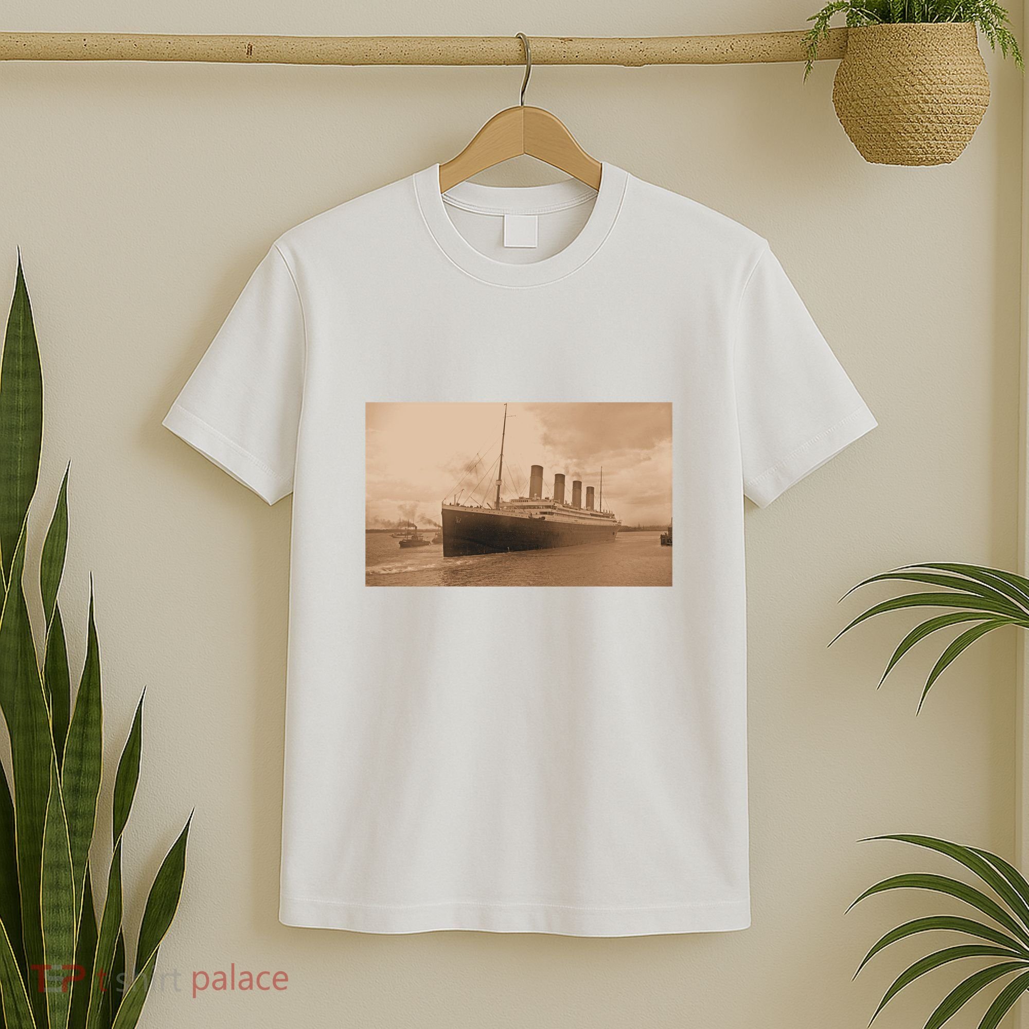 Titanic Original Photo Sepia 1912 T-Shirt