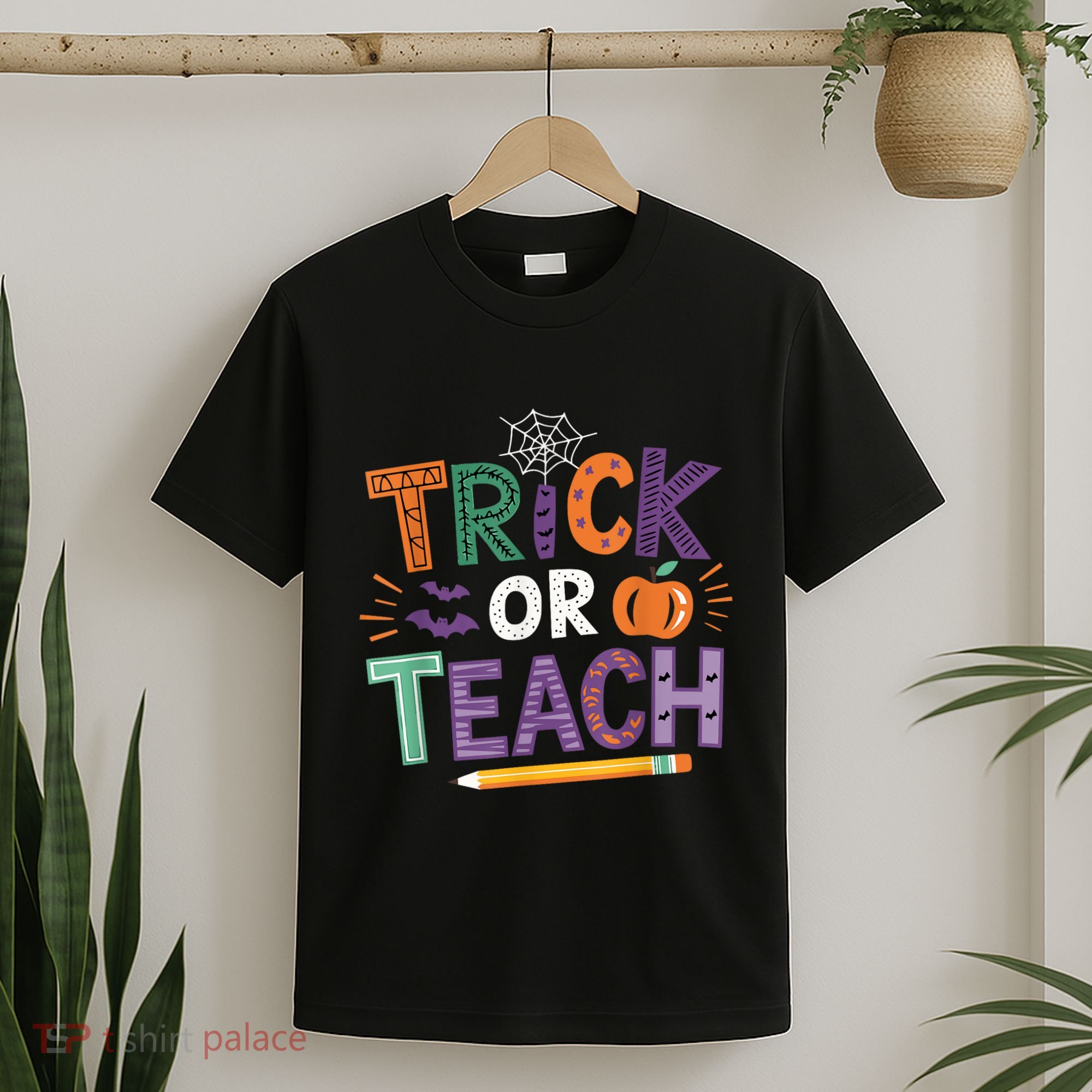 Trick Or Teach Halloween Retro Pumpkin Teacher T-Shirt