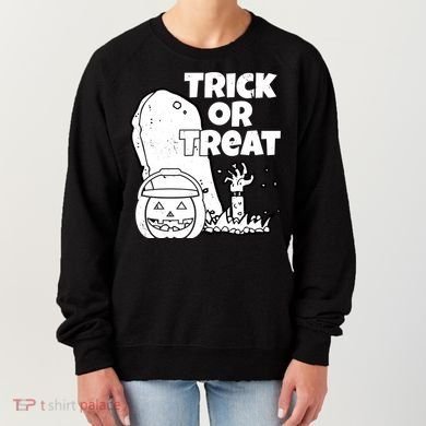 Trick Or Treat Halloween Spooky Graveyard Women's Sweatshirt