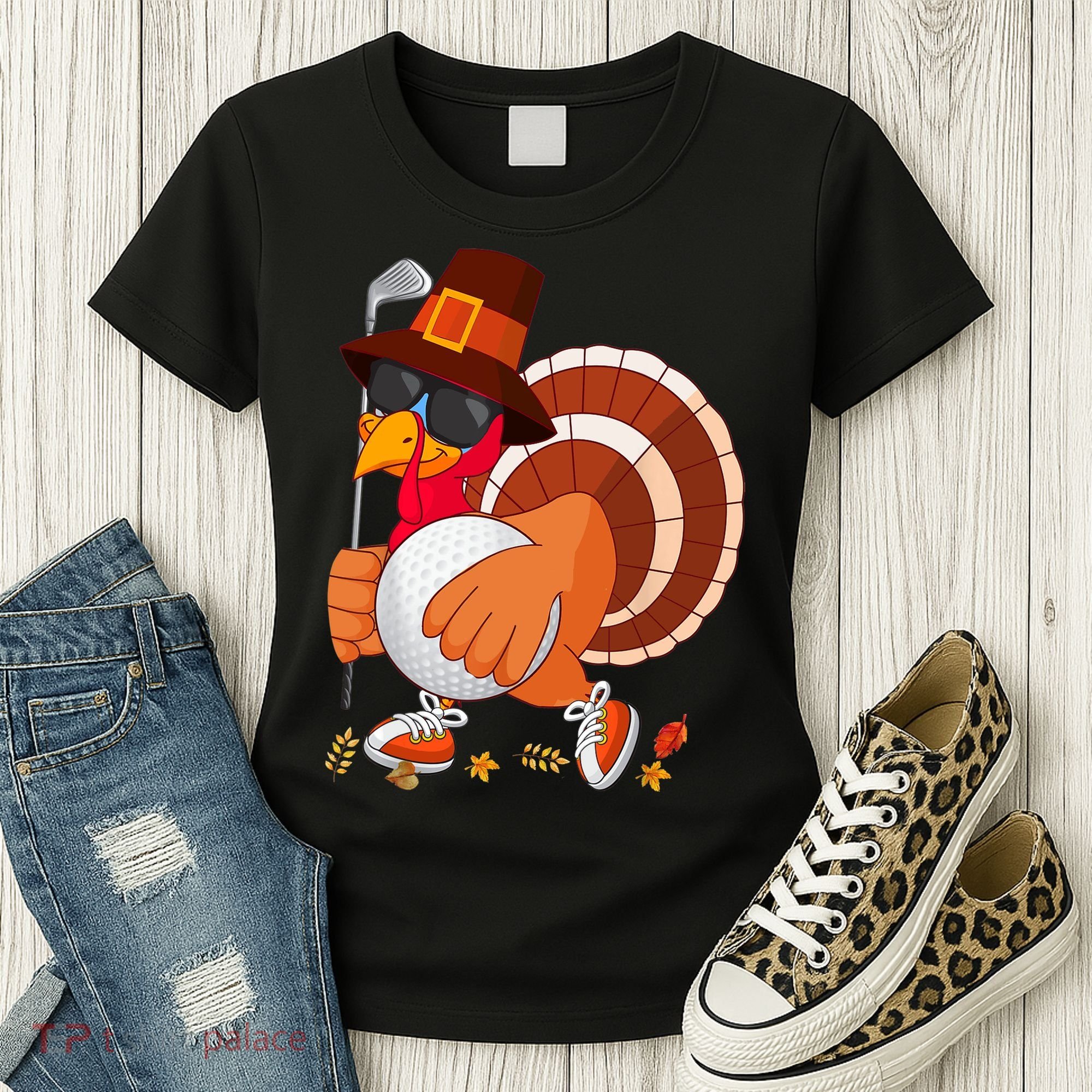 Turkey Playing Golf Thanksgiving Turkey Golf Women's T-Shirt