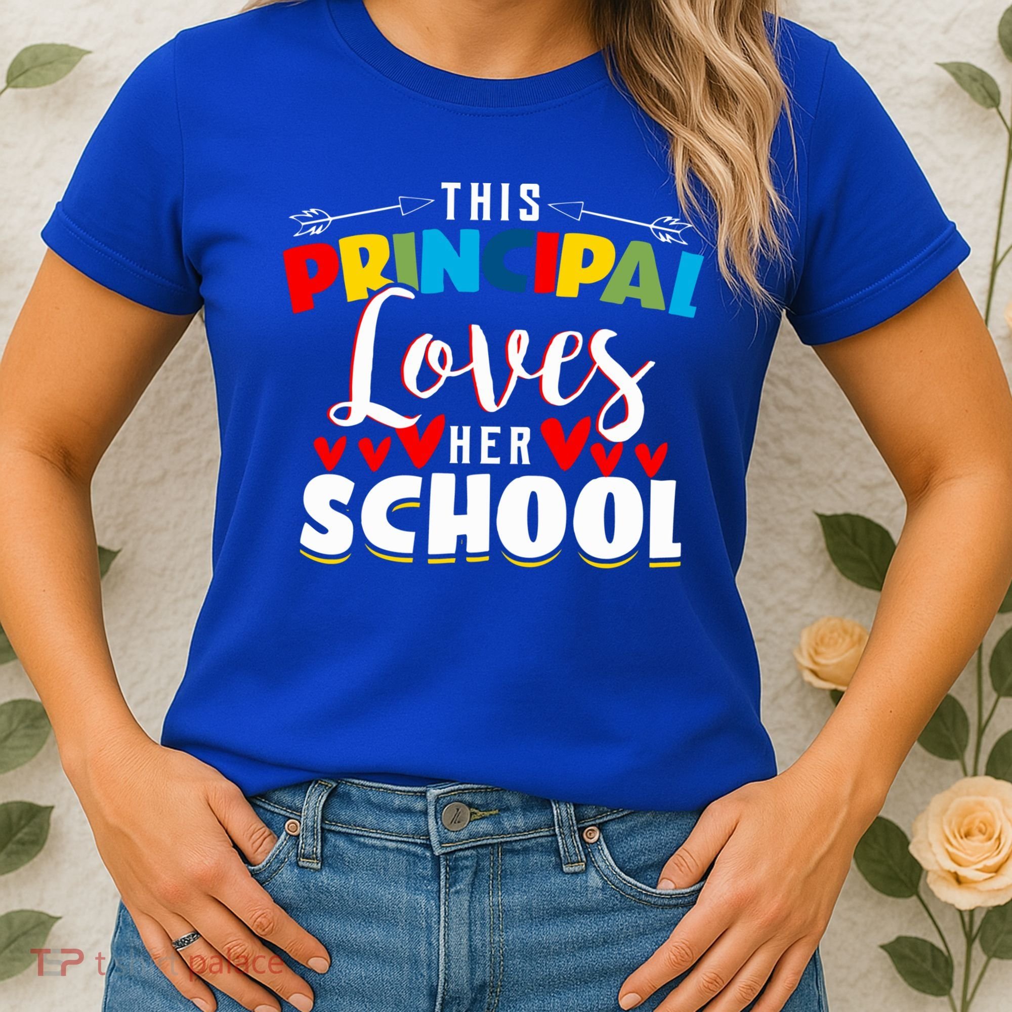This Principal Loves Her School Principal Day Best Principal Cute Gift Women's T-Shirt