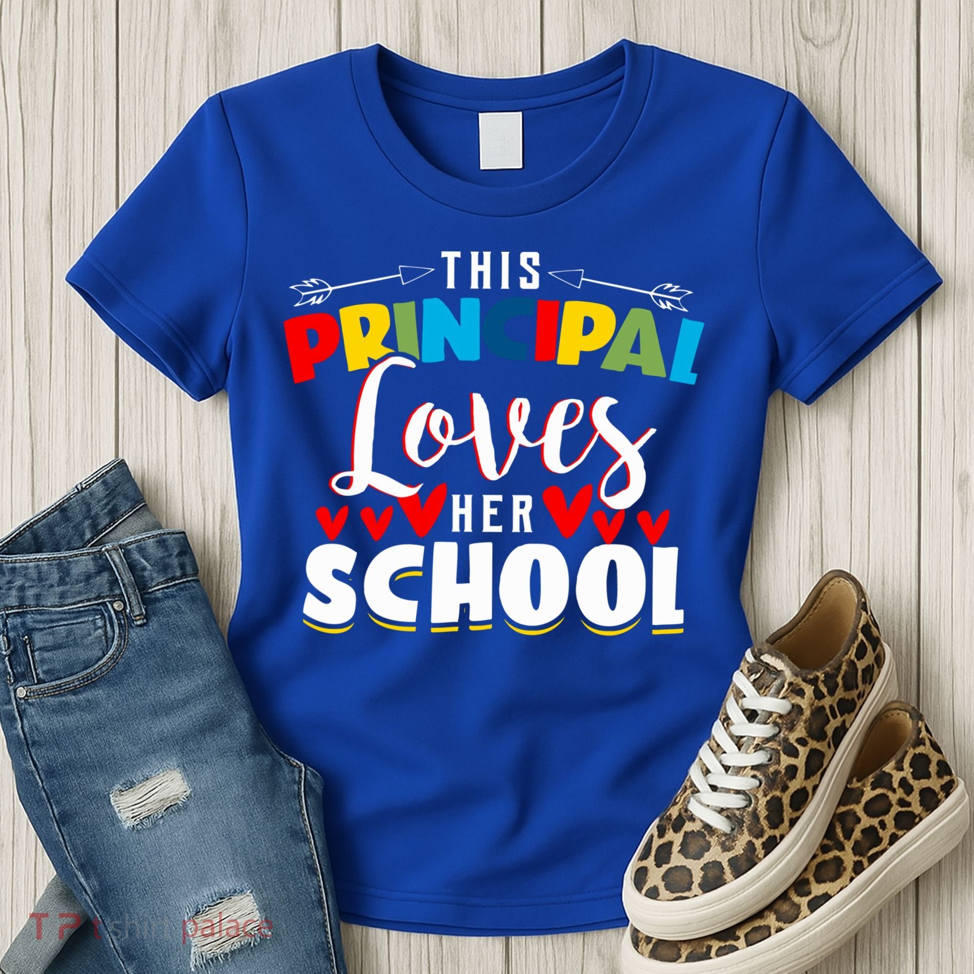 This Principal Loves Her School Principal Day Best Principal Cute Gift Women's T-Shirt