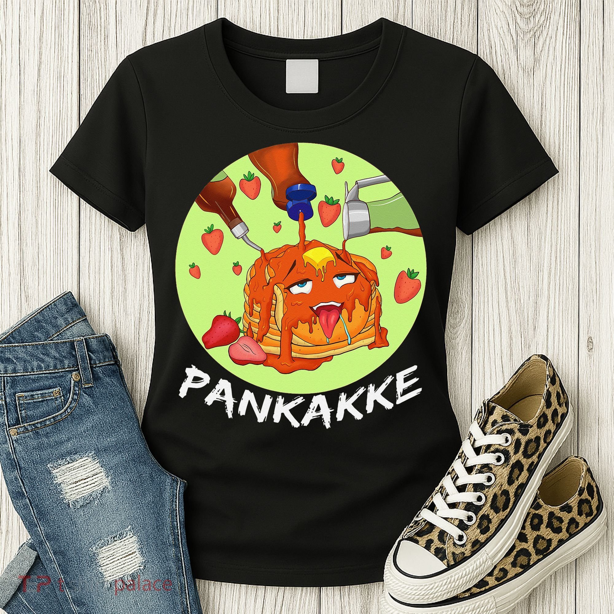 This pancake REALLY loves syrup! Funny anime food pun Women's T-Shirt