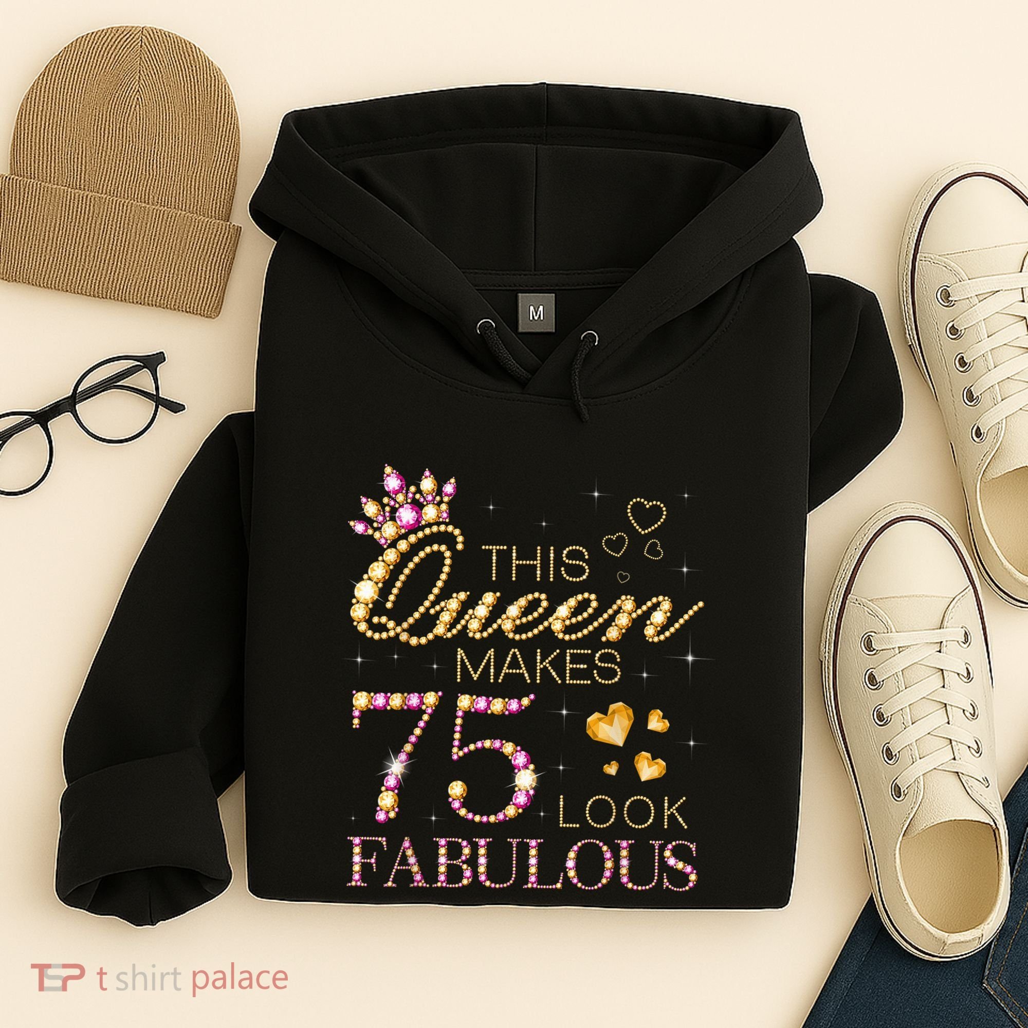 This Queen Makes 75 Look Fabulous 75th Birthday Present Queen B-day Hoodie