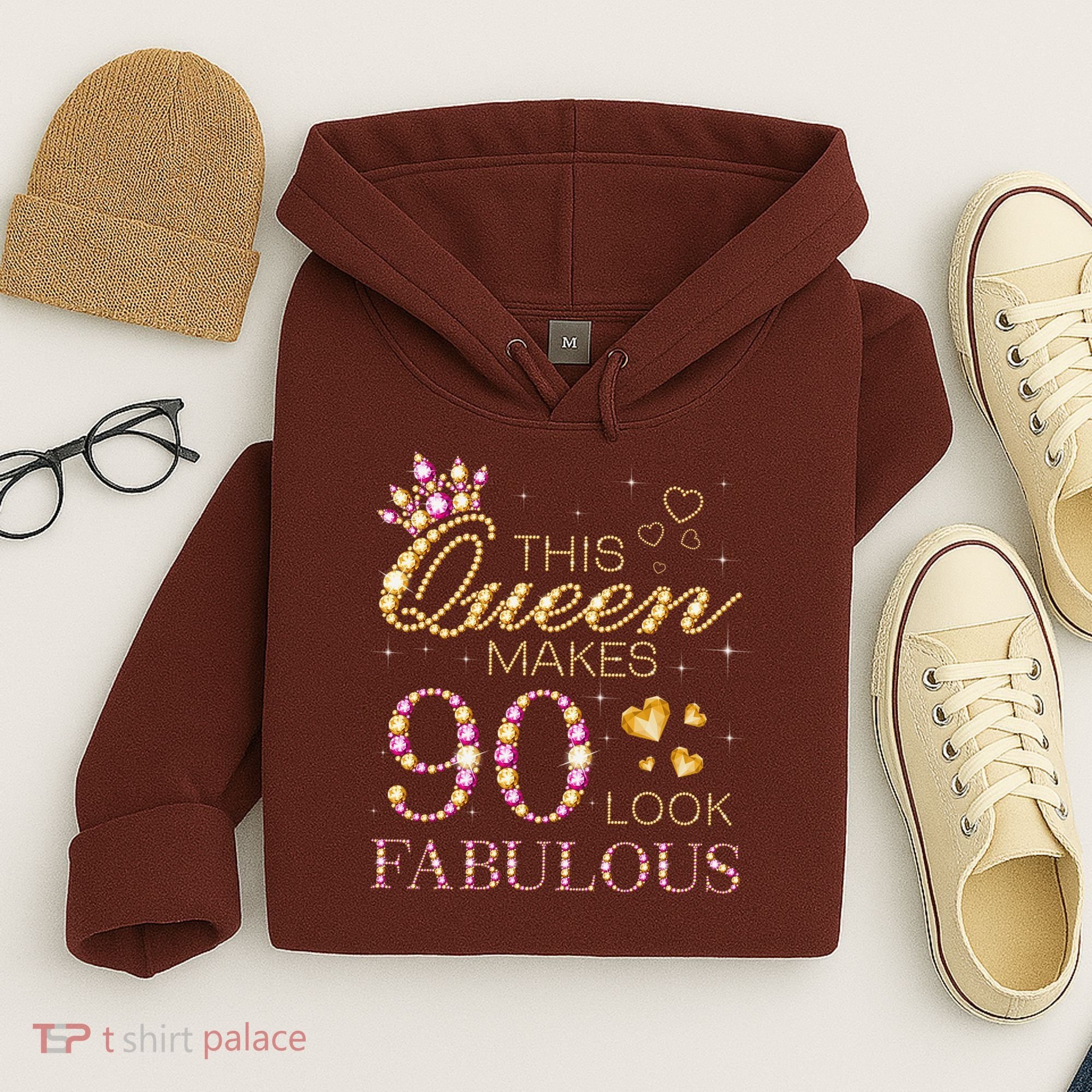 This Queen Makes 90 Look Fabulous 90th Birthday Queen B-Day Hoodie