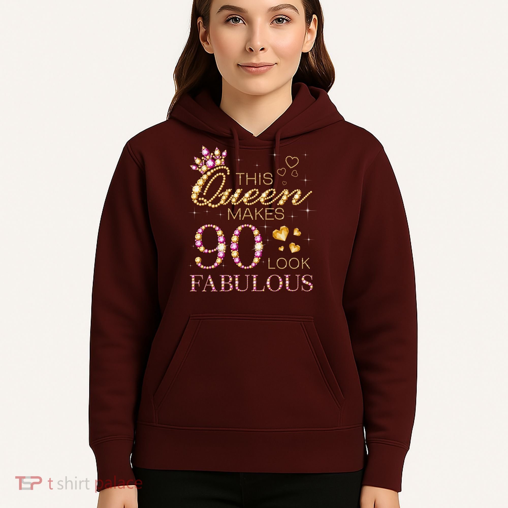 This Queen Makes 90 Look Fabulous 90th Birthday Queen B-Day Hoodie