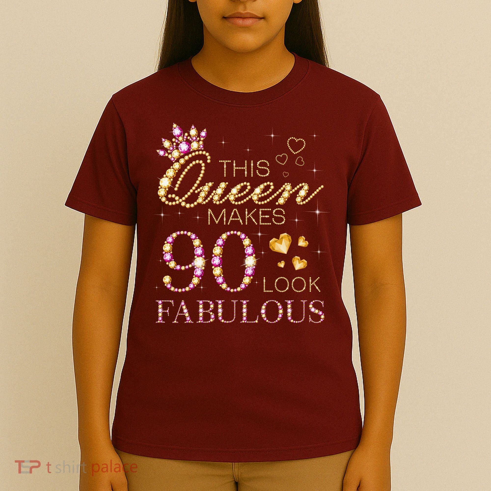 This Queen Makes 90 Look Fabulous 90th Birthday Queen B-Day T-Shirt