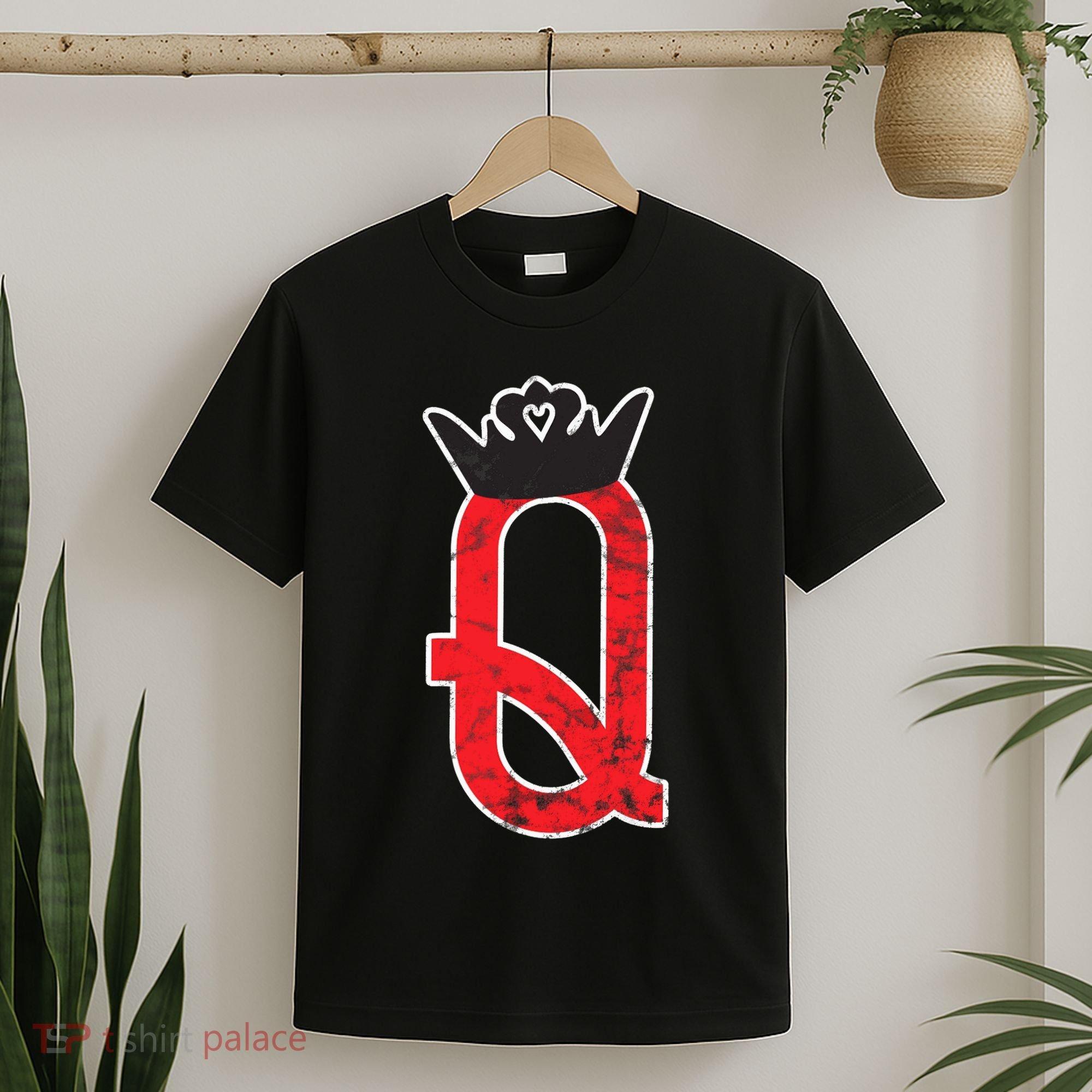 The Queen | Playing Card Poker T-Shirt