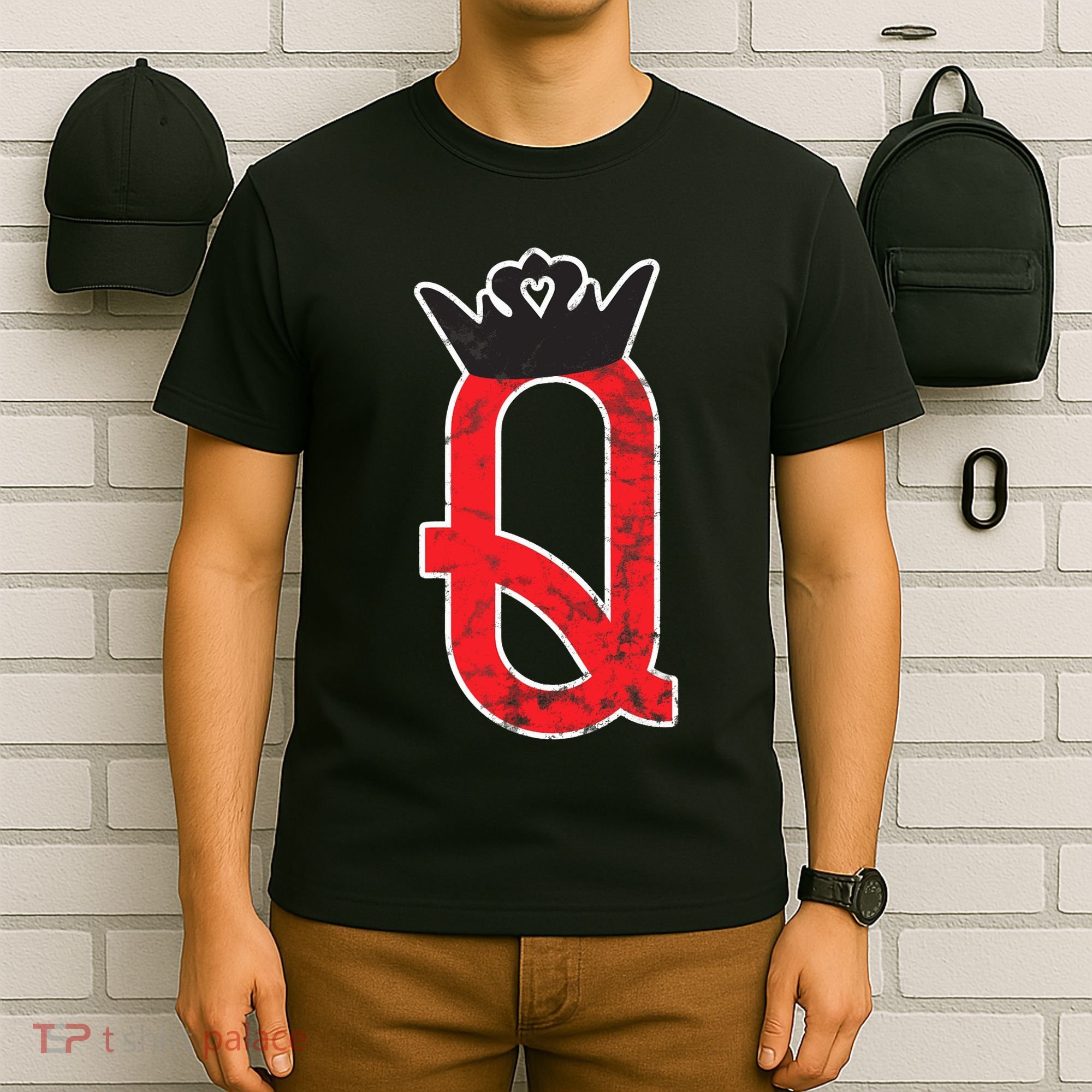 The Queen | Playing Card Poker T-Shirt