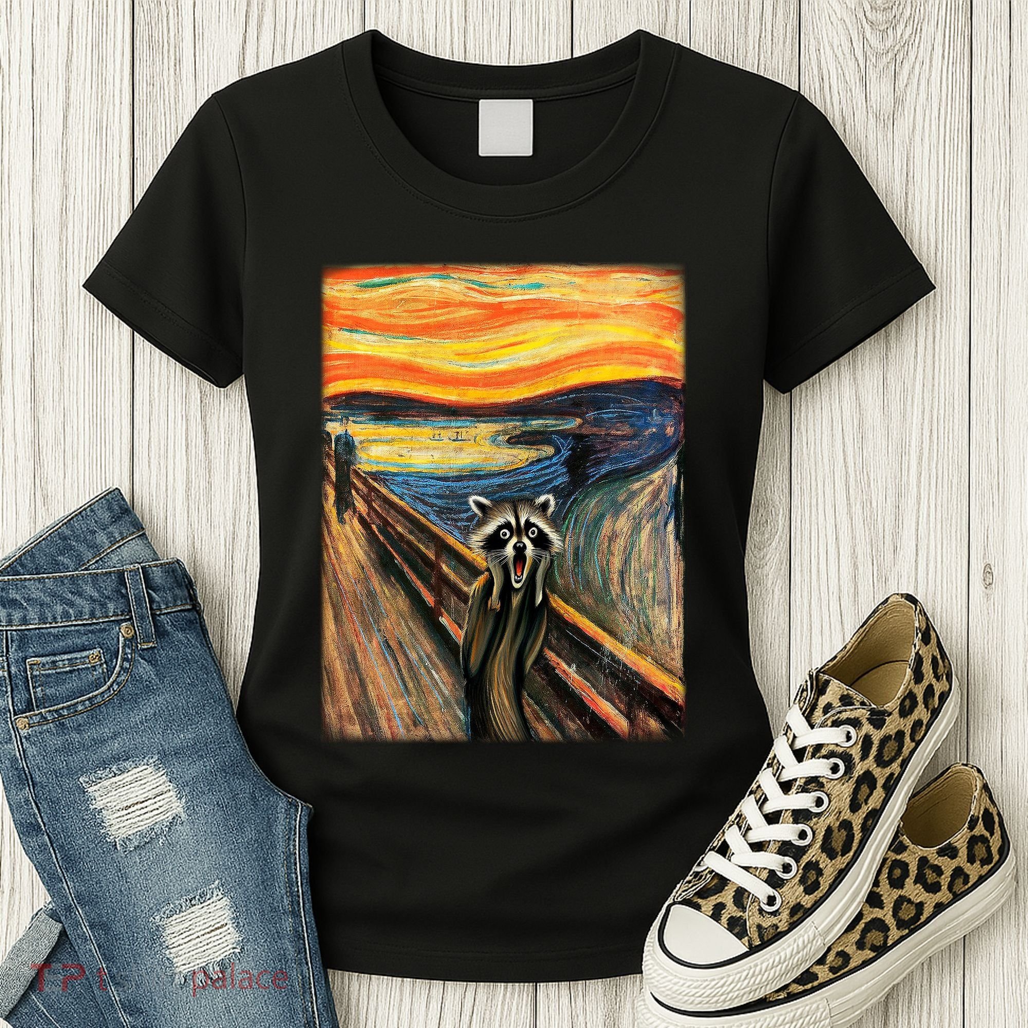 The Raccoon Scream Women's T-Shirt
