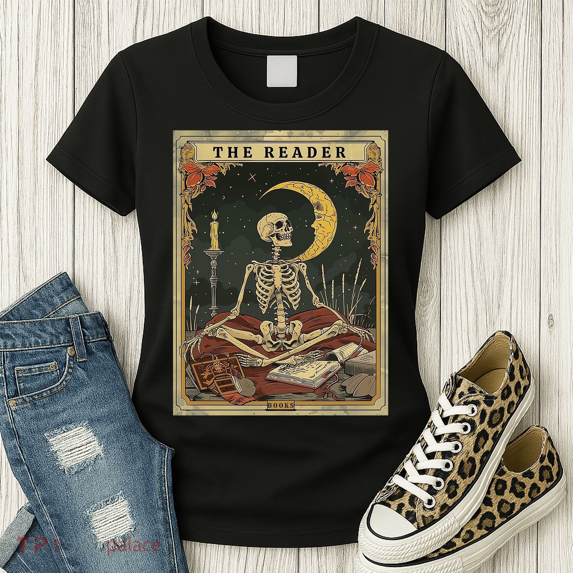 The Reader – Skeleton Tarot Card Funny Mystic Women's T-Shirt