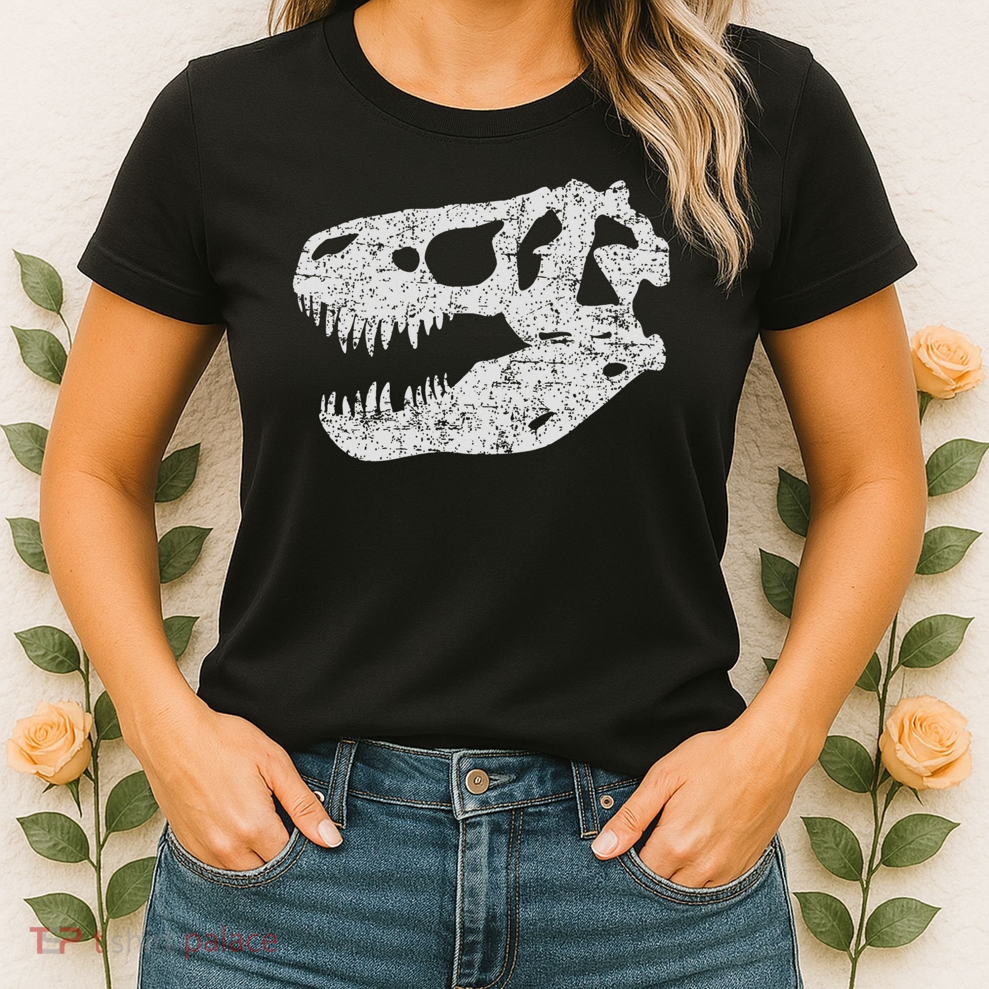T Rex Skull Tyrannosaurus Rex Dinosaur Fossil Women's T-Shirt