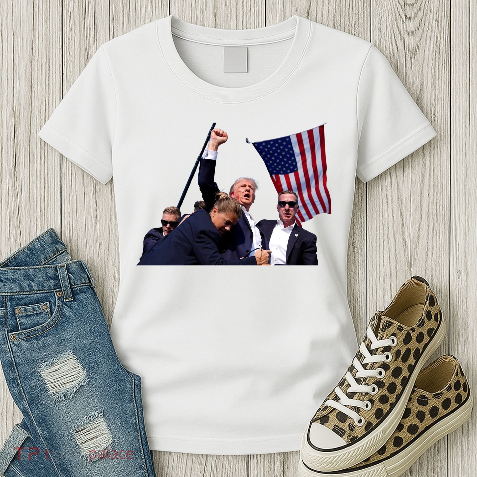 Trump Shot 2024 Women's T-Shirt