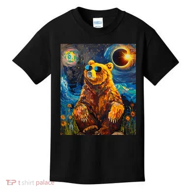 Total Solar Eclipse Grizzly Bear Kids T-Shirt