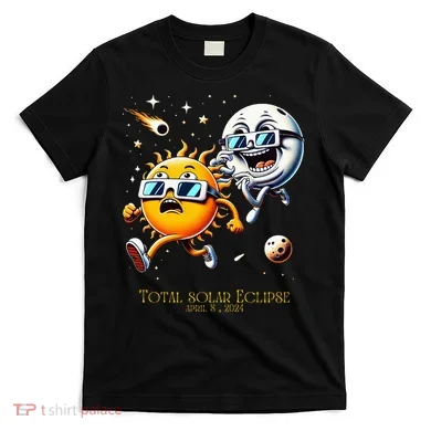 Total solar Eclipse 842024 Sun Flees Moon Eclipse Chase T-Shirt