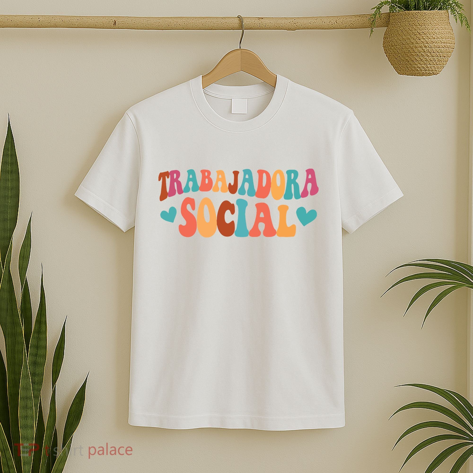 Trabajadora Social Latina Social Worker Spanish MSW Chingona T-Shirt